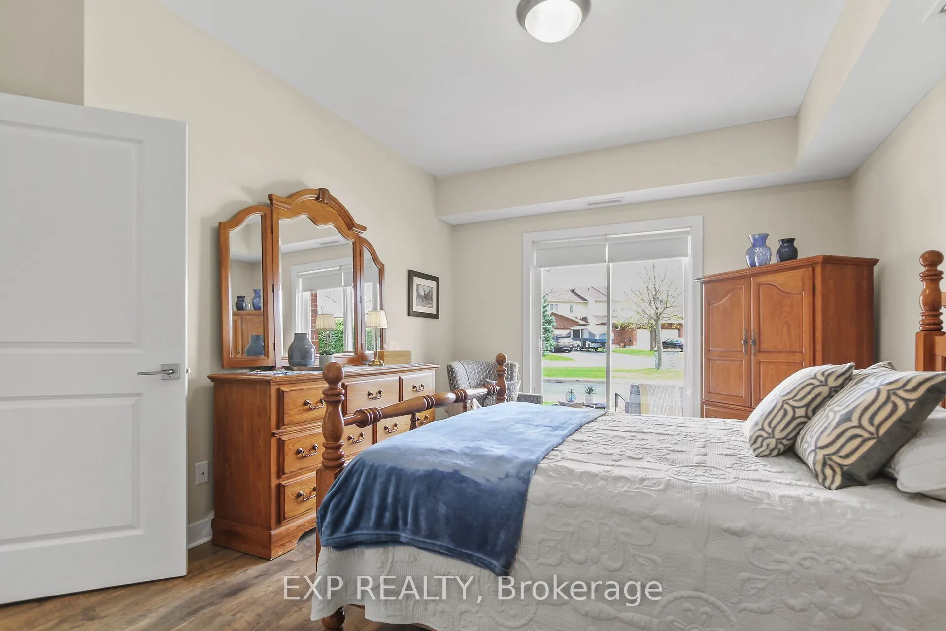 100 Jamieson Street, #103