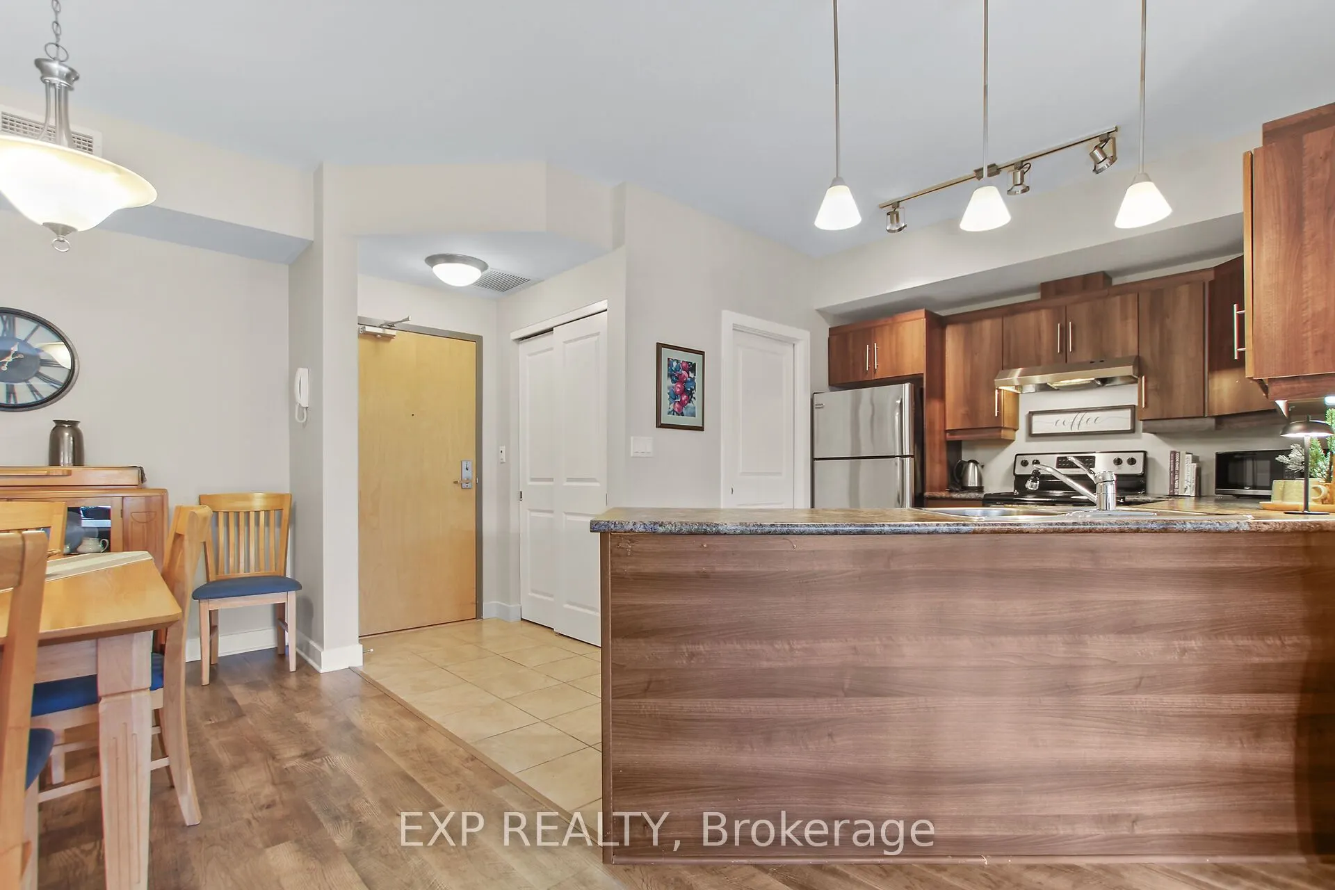 100 Jamieson Street, #103