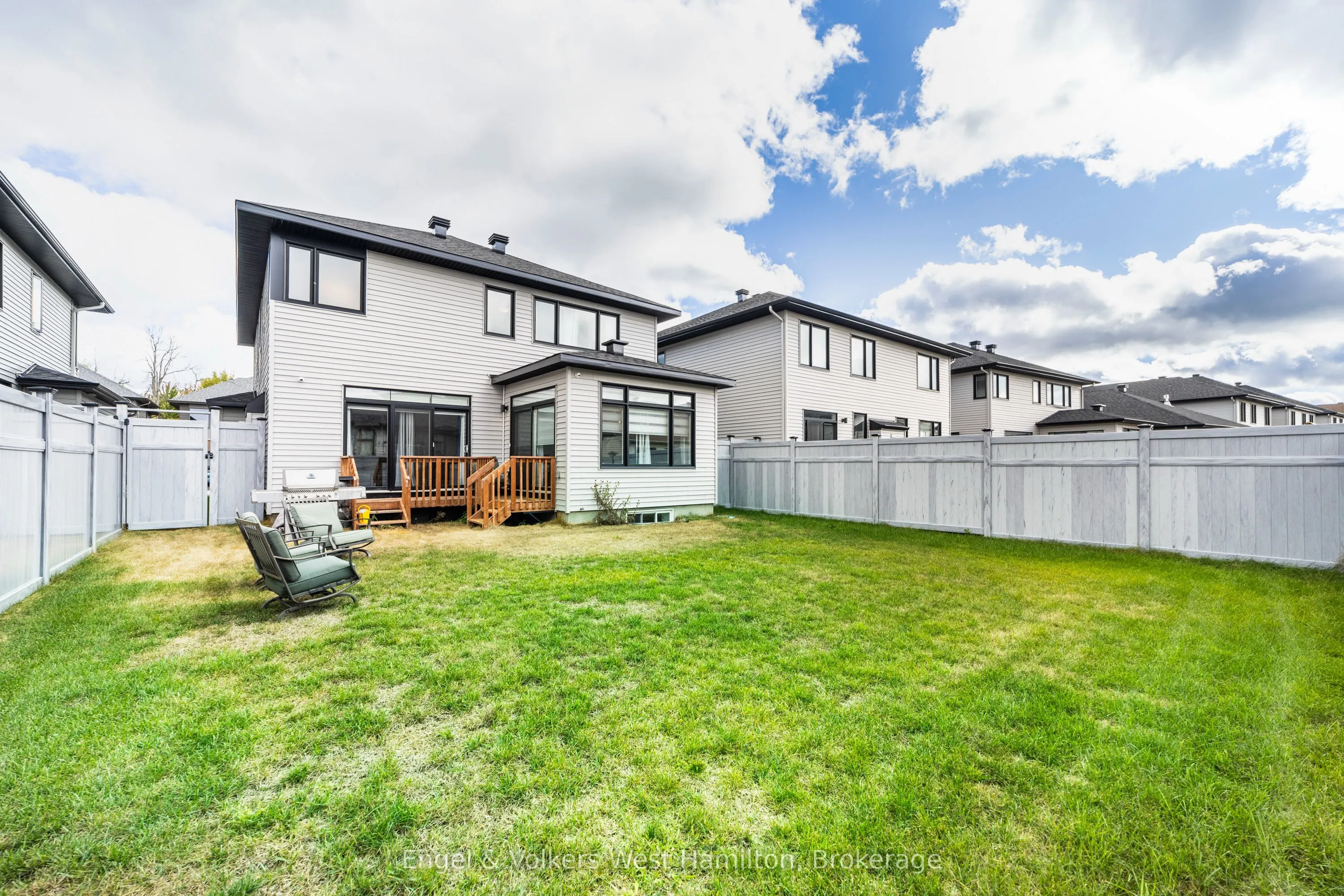 374 Big Dipper Street
