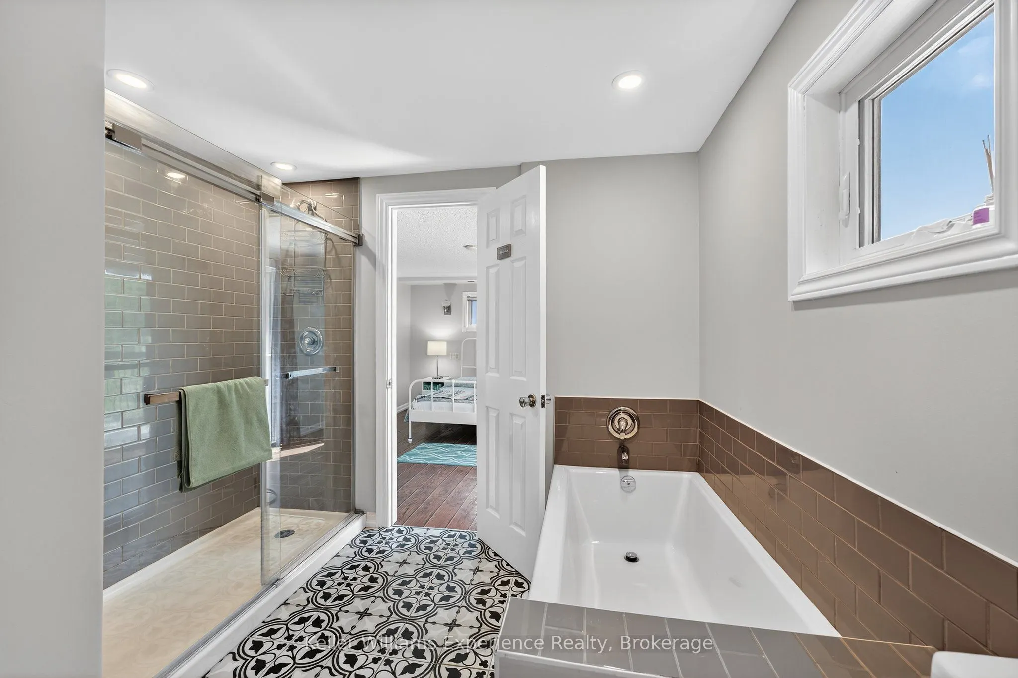 1236 Golden Beach Road