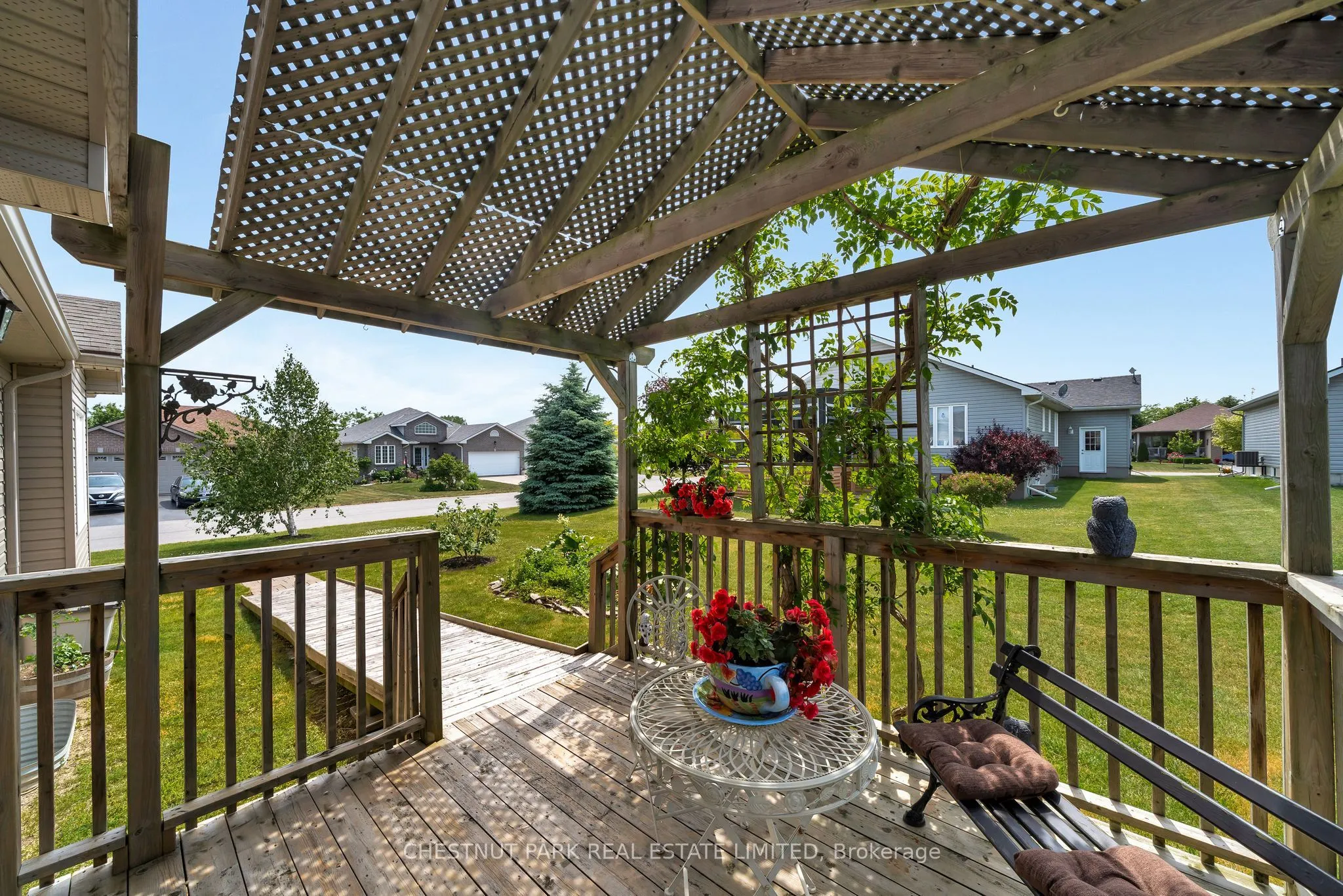 68 Maplehurst Crescent