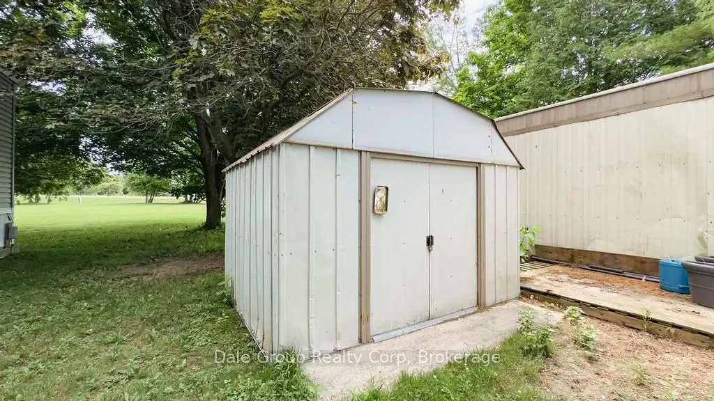 2 Sutton Drive N
