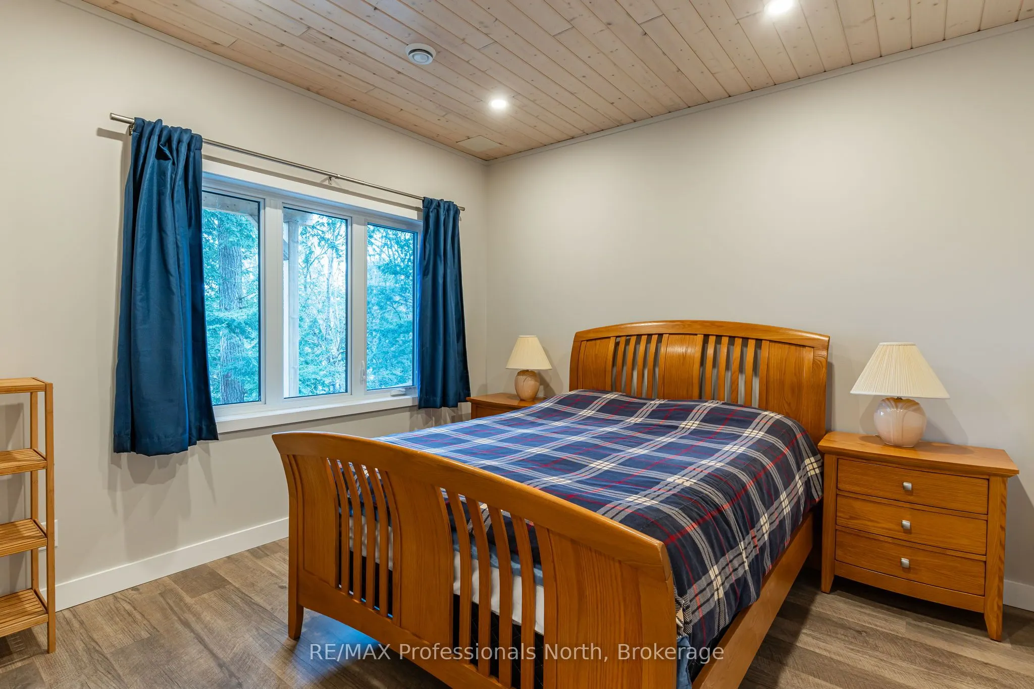 5997 Kennisis Lake Road