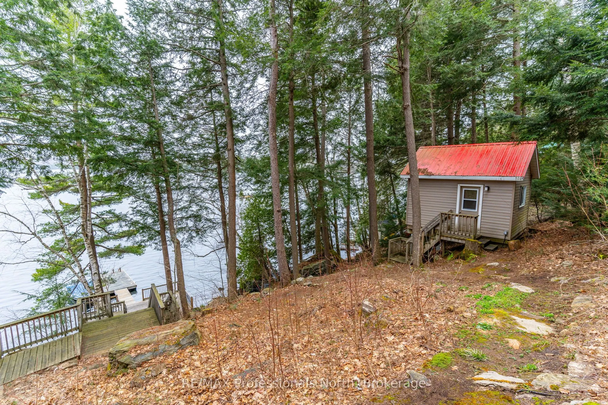 5997 Kennisis Lake Road