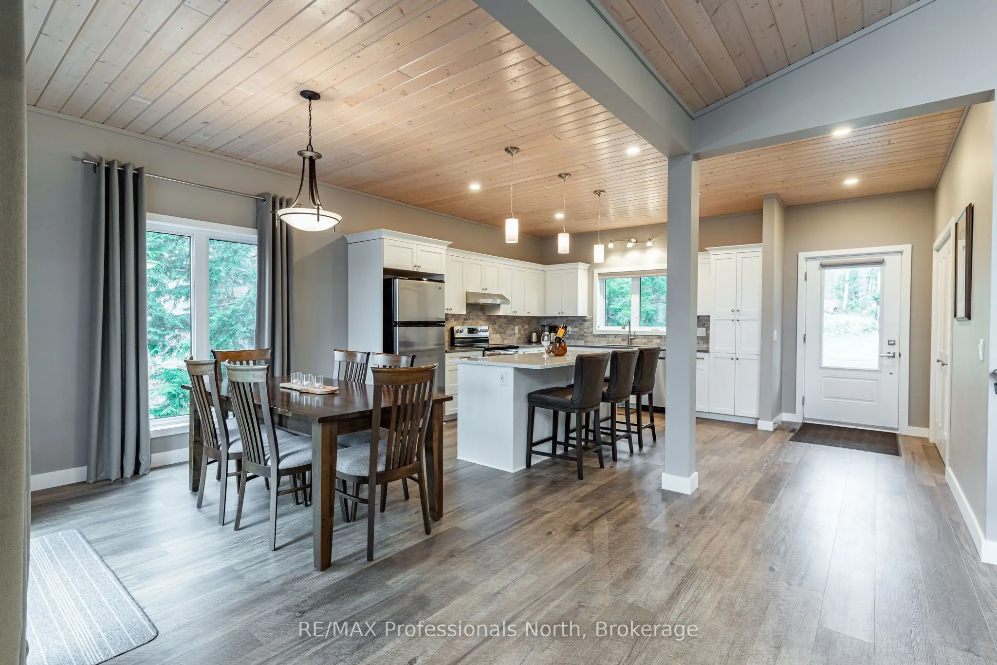 5997 Kennisis Lake Road