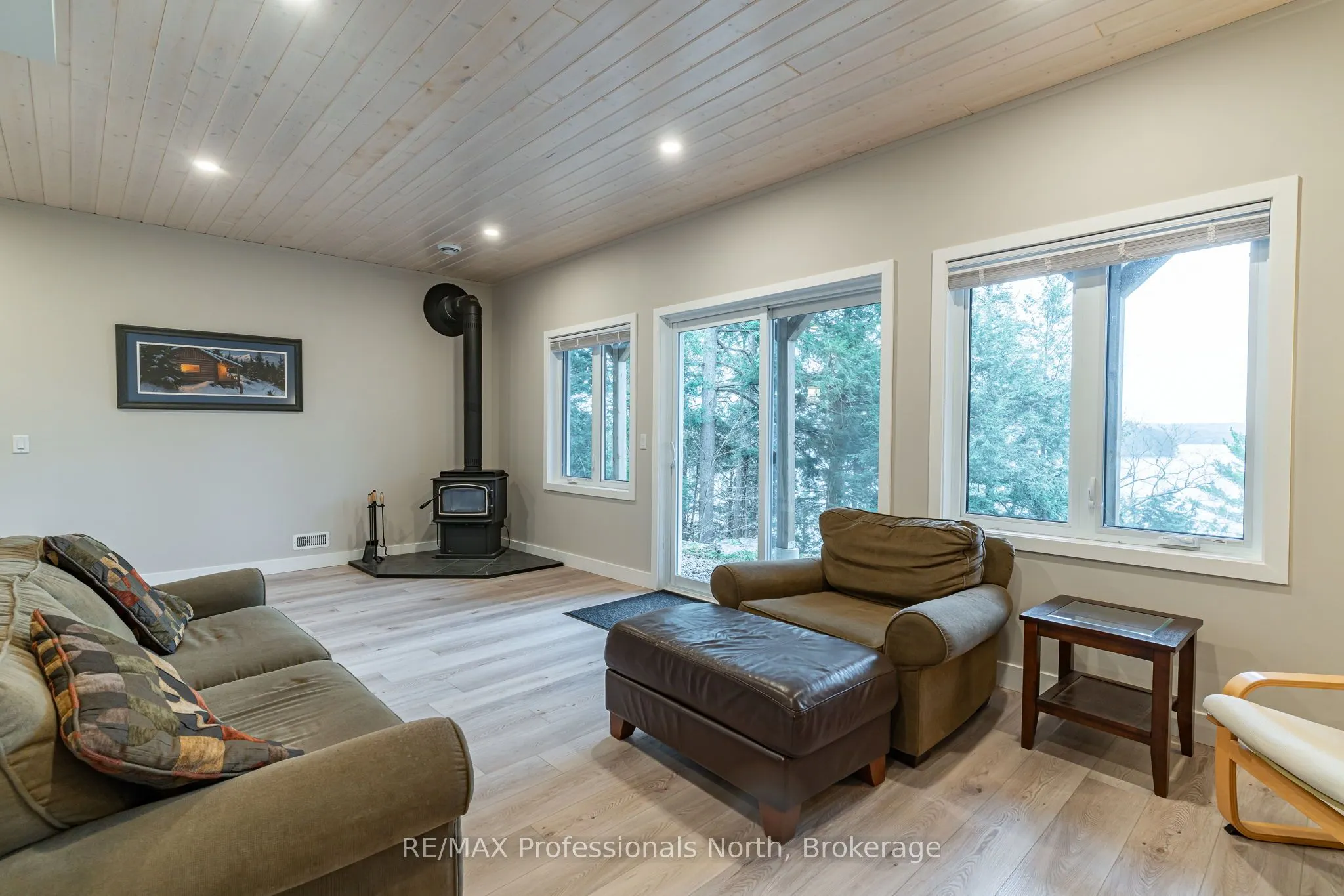 5997 Kennisis Lake Road