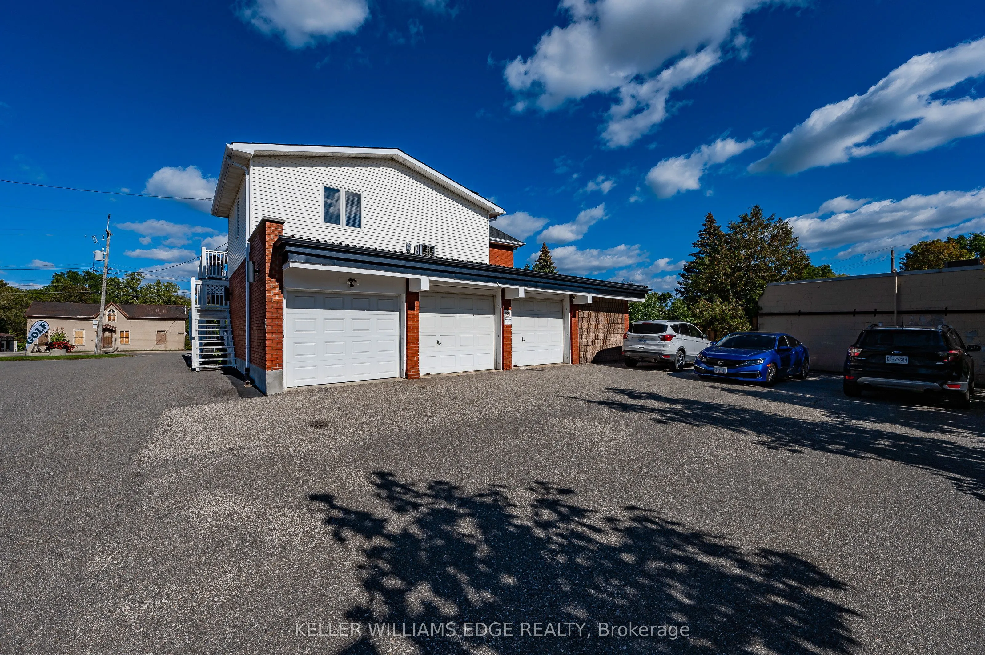 22 Mill Street S