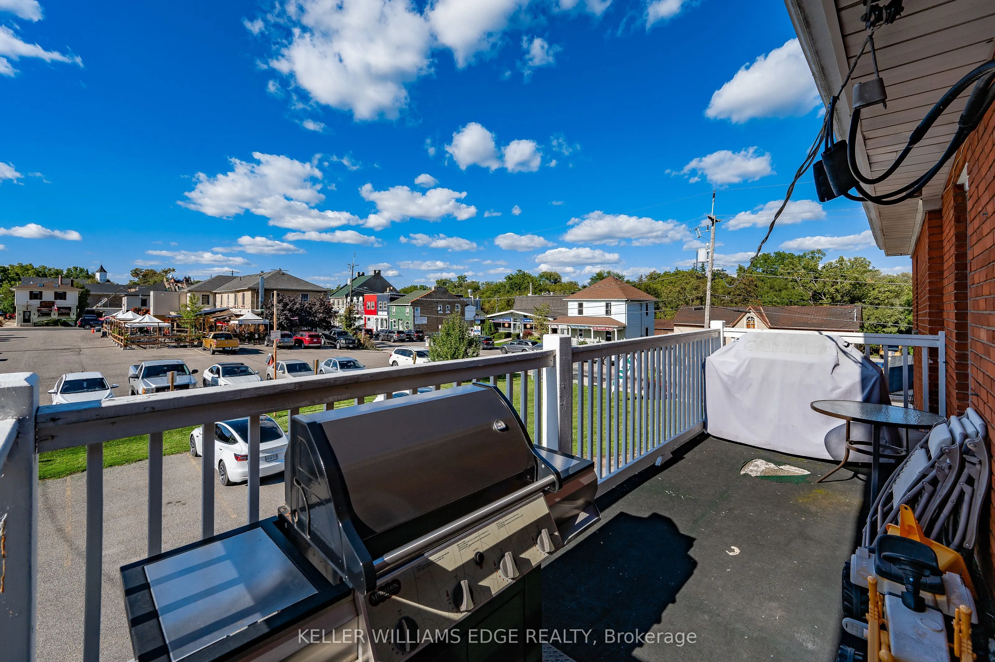 22 Mill Street S