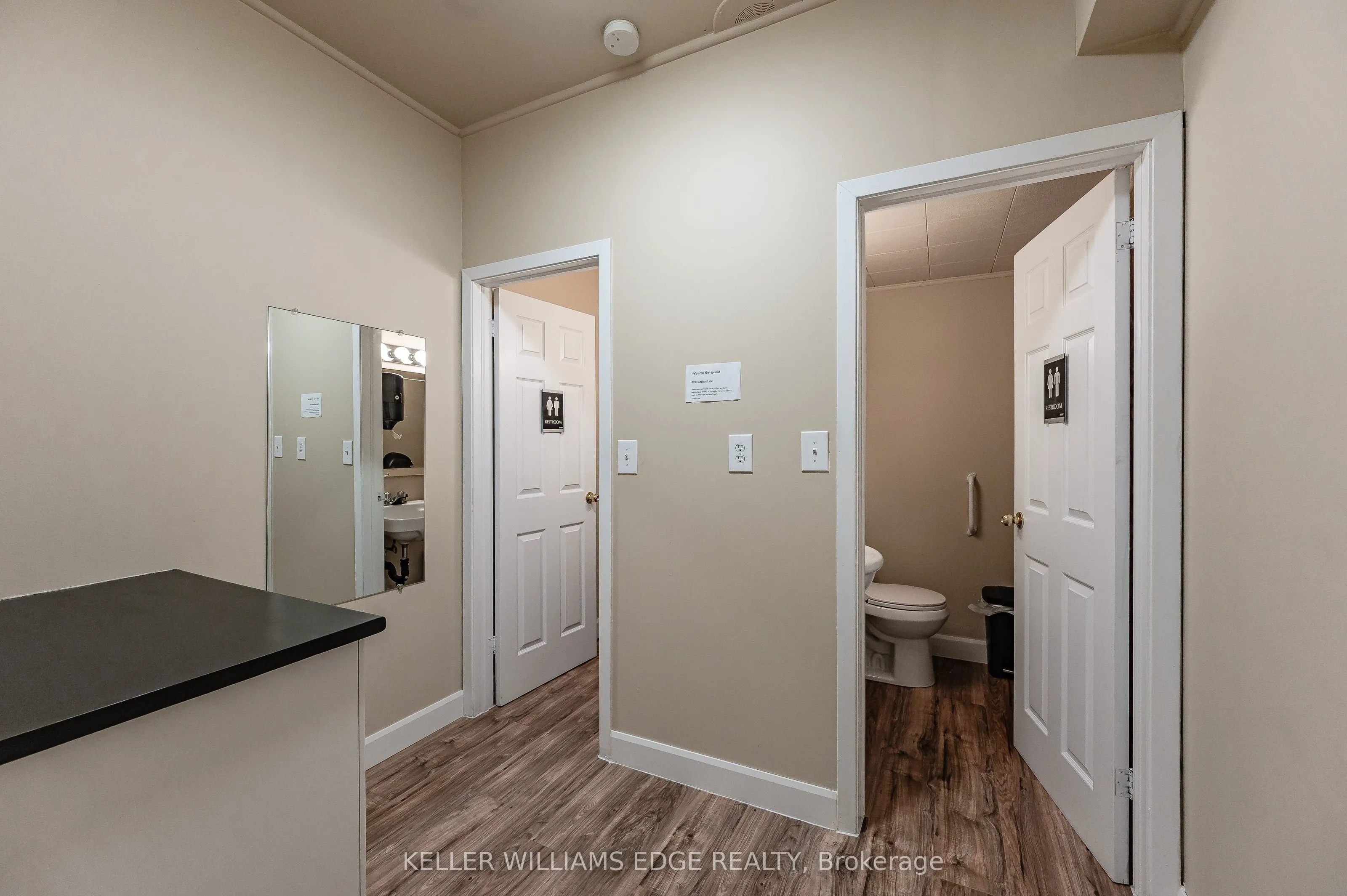 22 Mill Street S
