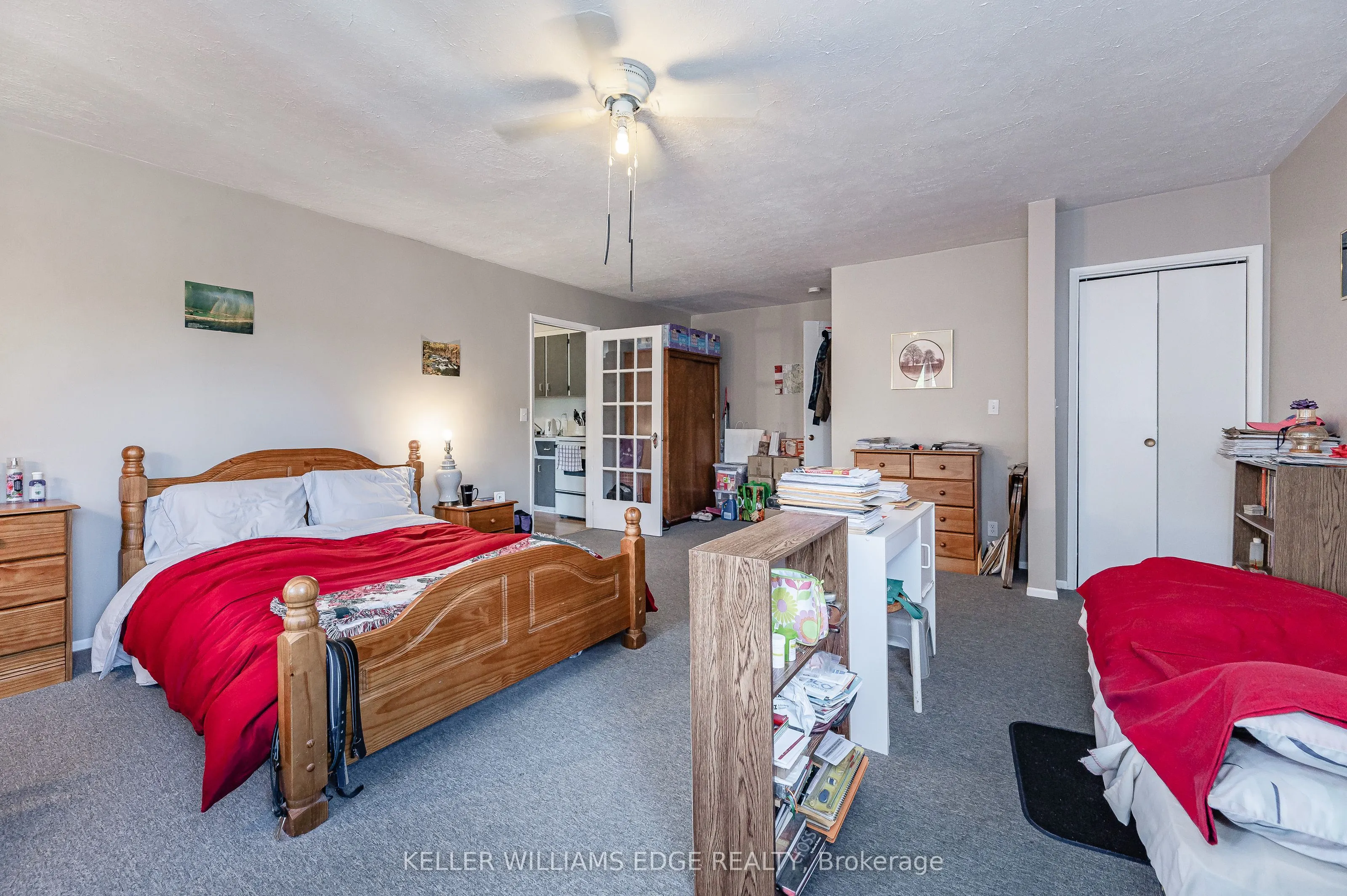 22 Mill Street S