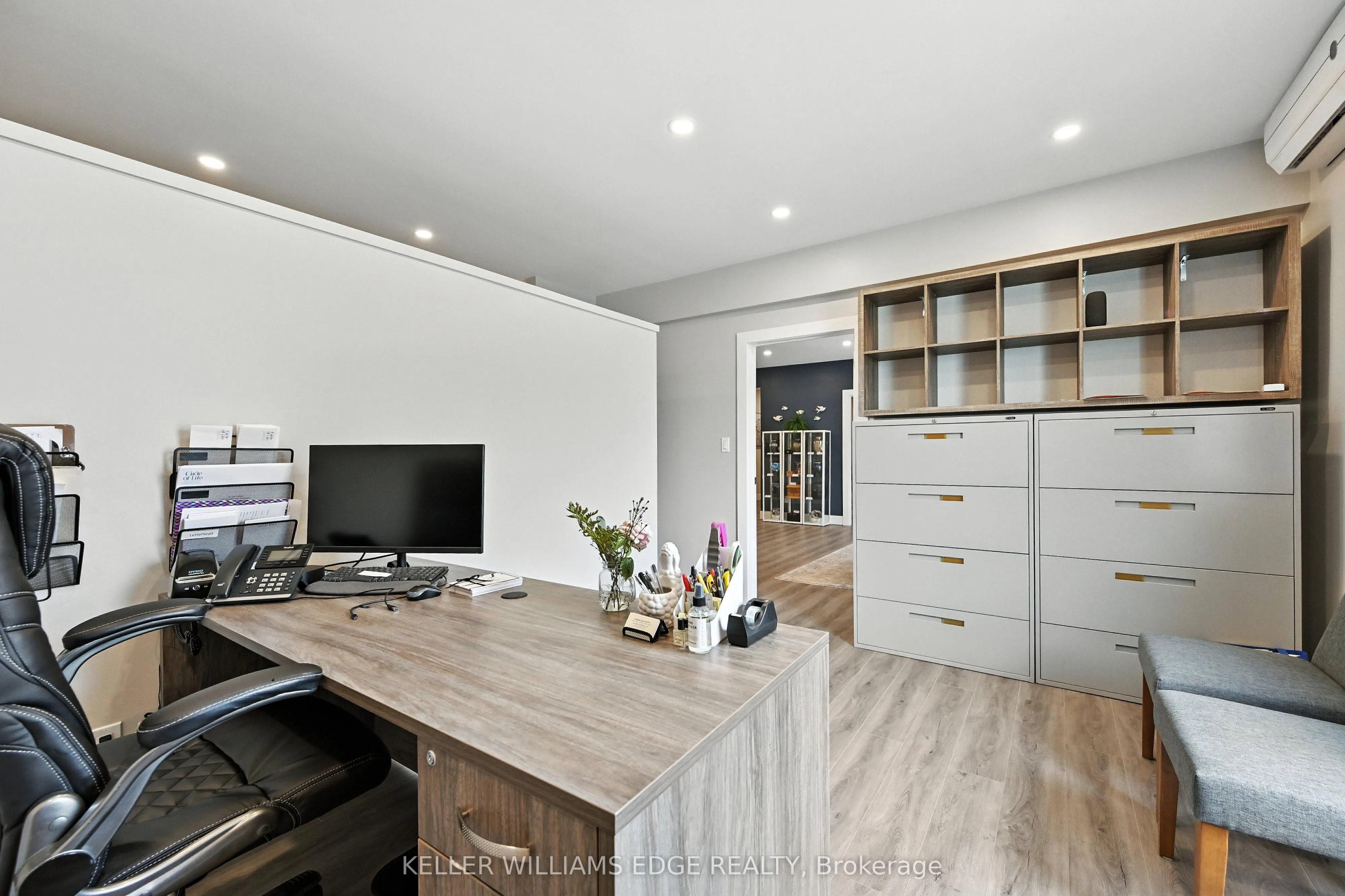 22 Mill Street S