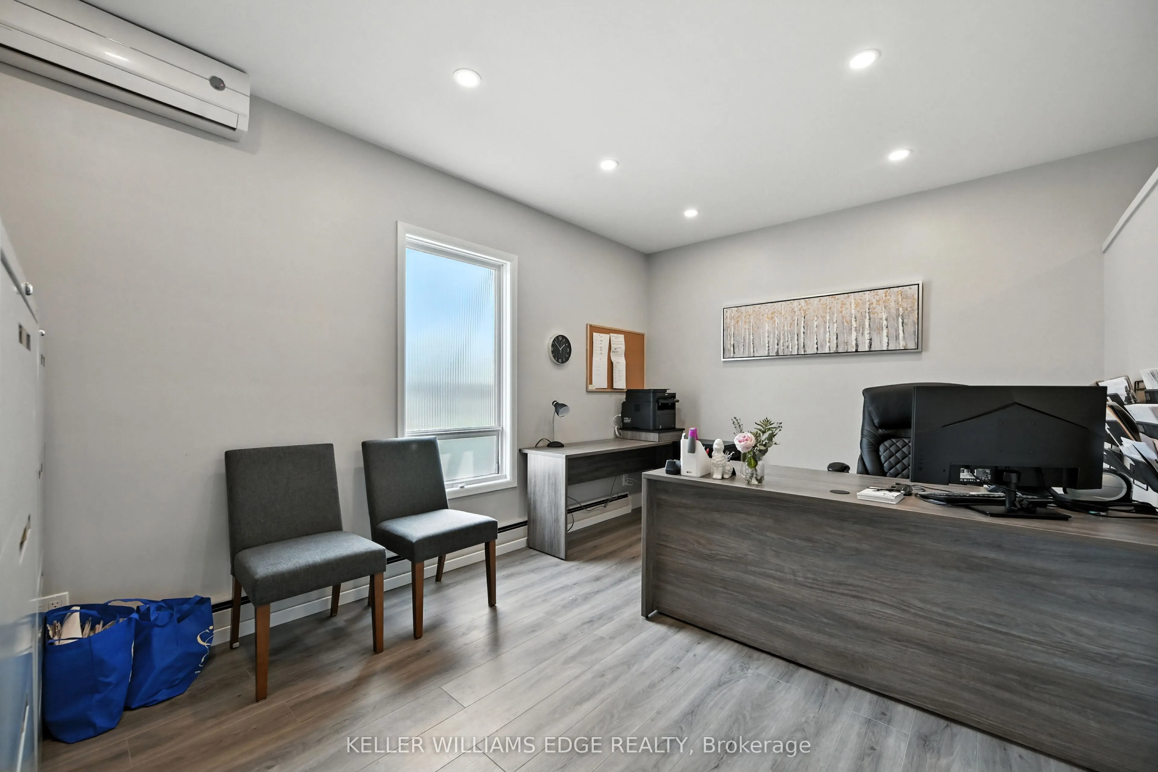 22 Mill Street S