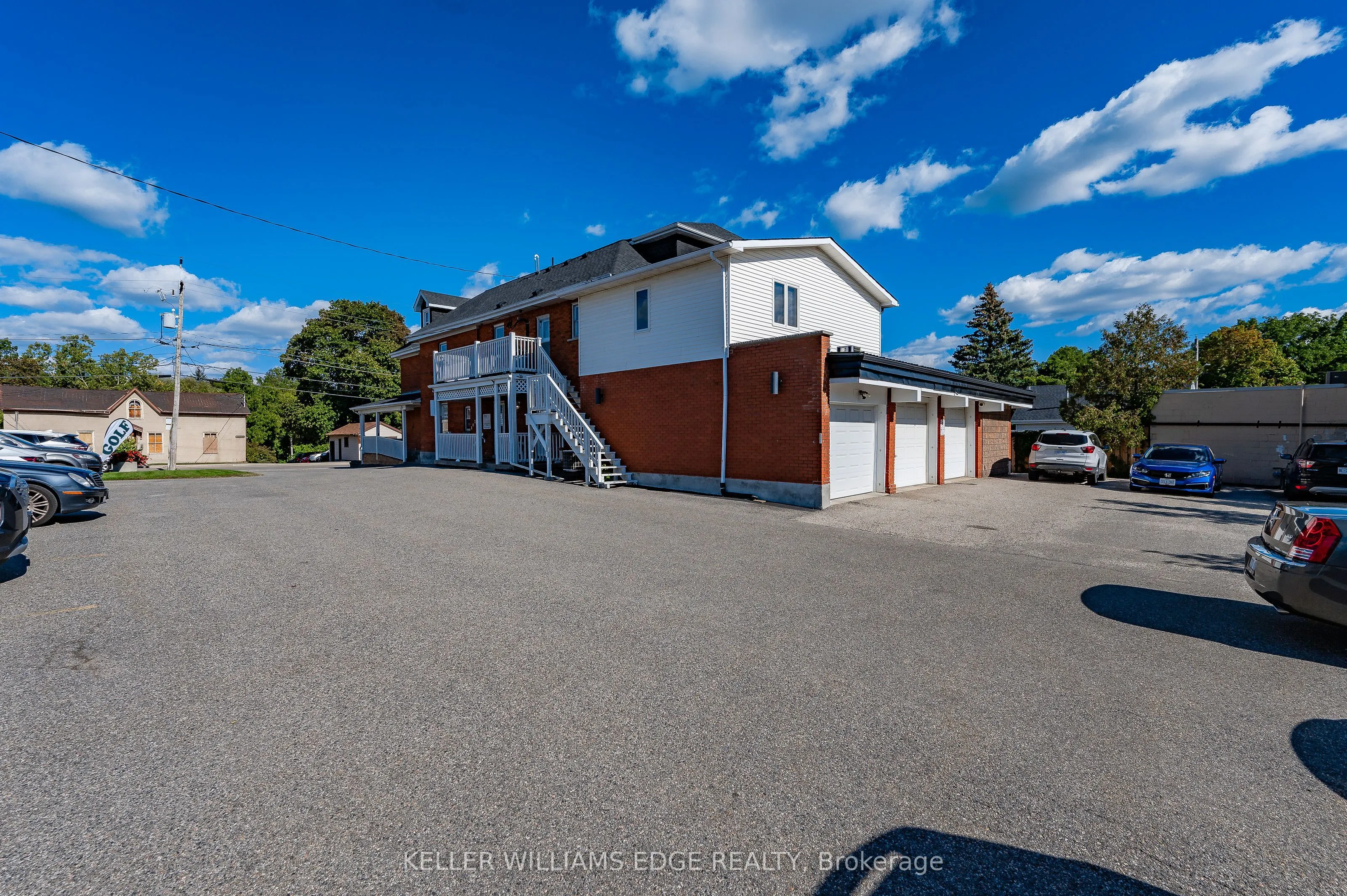 22 Mill Street S