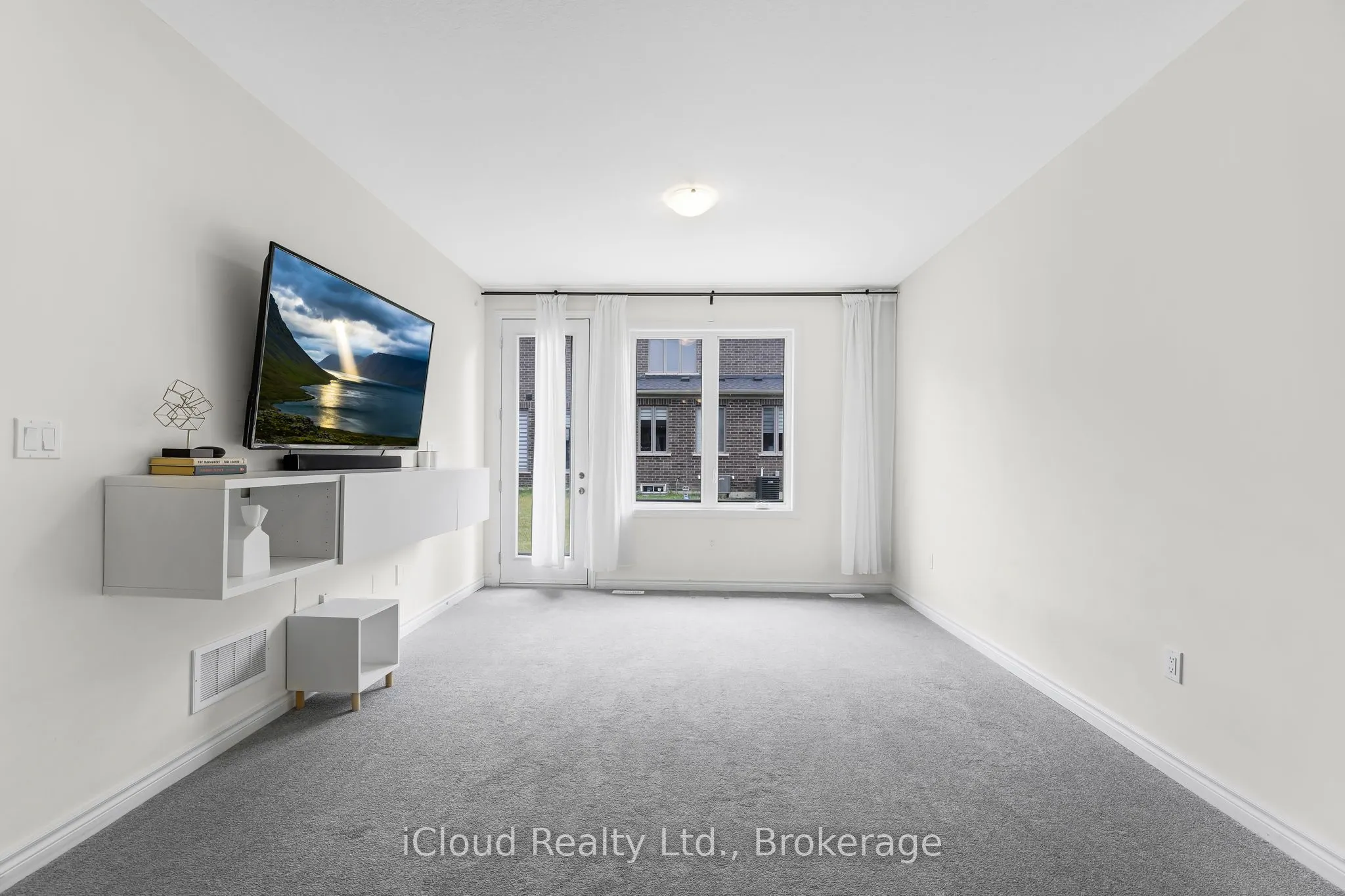 11 Harwood Street