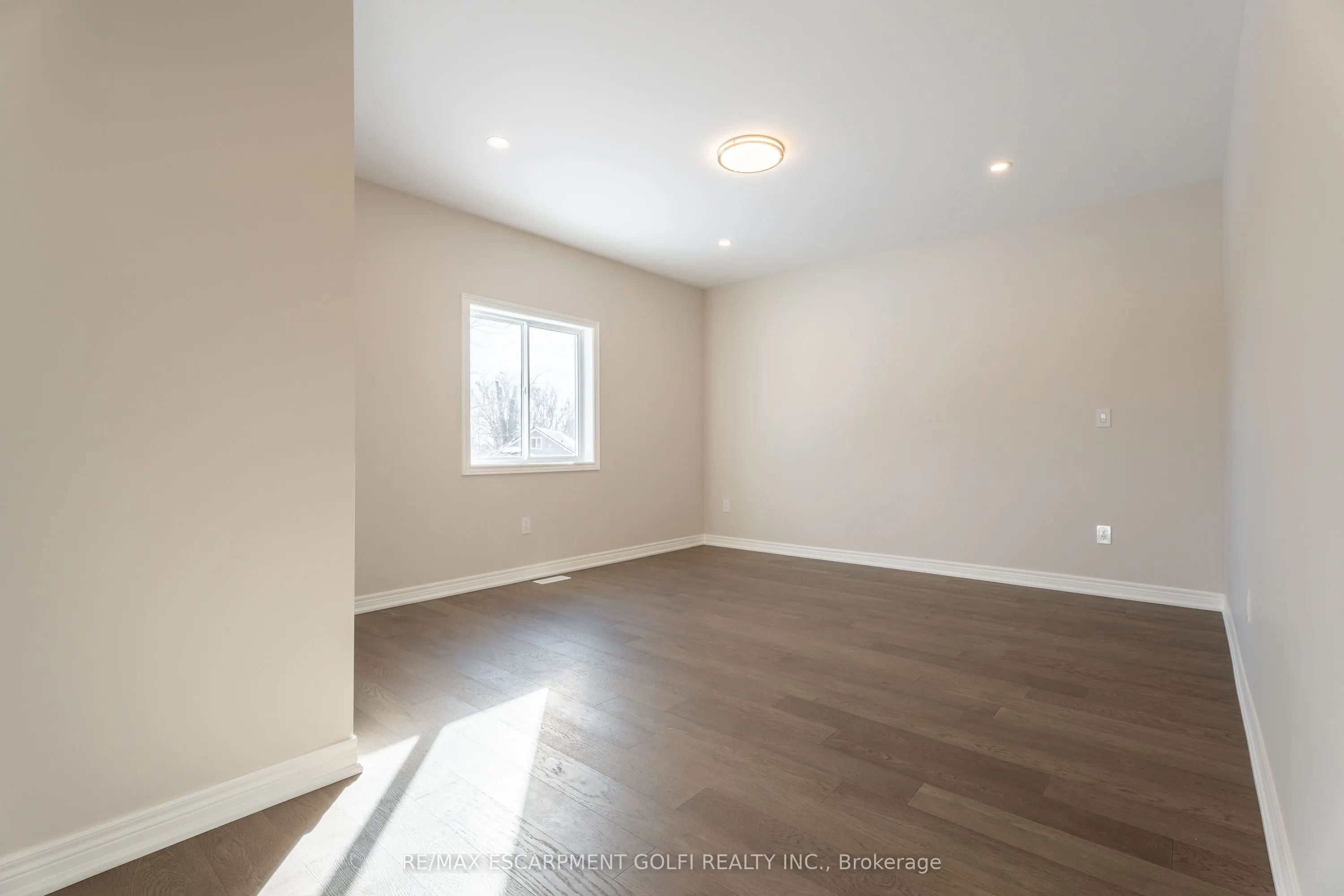 735 Dominion Road