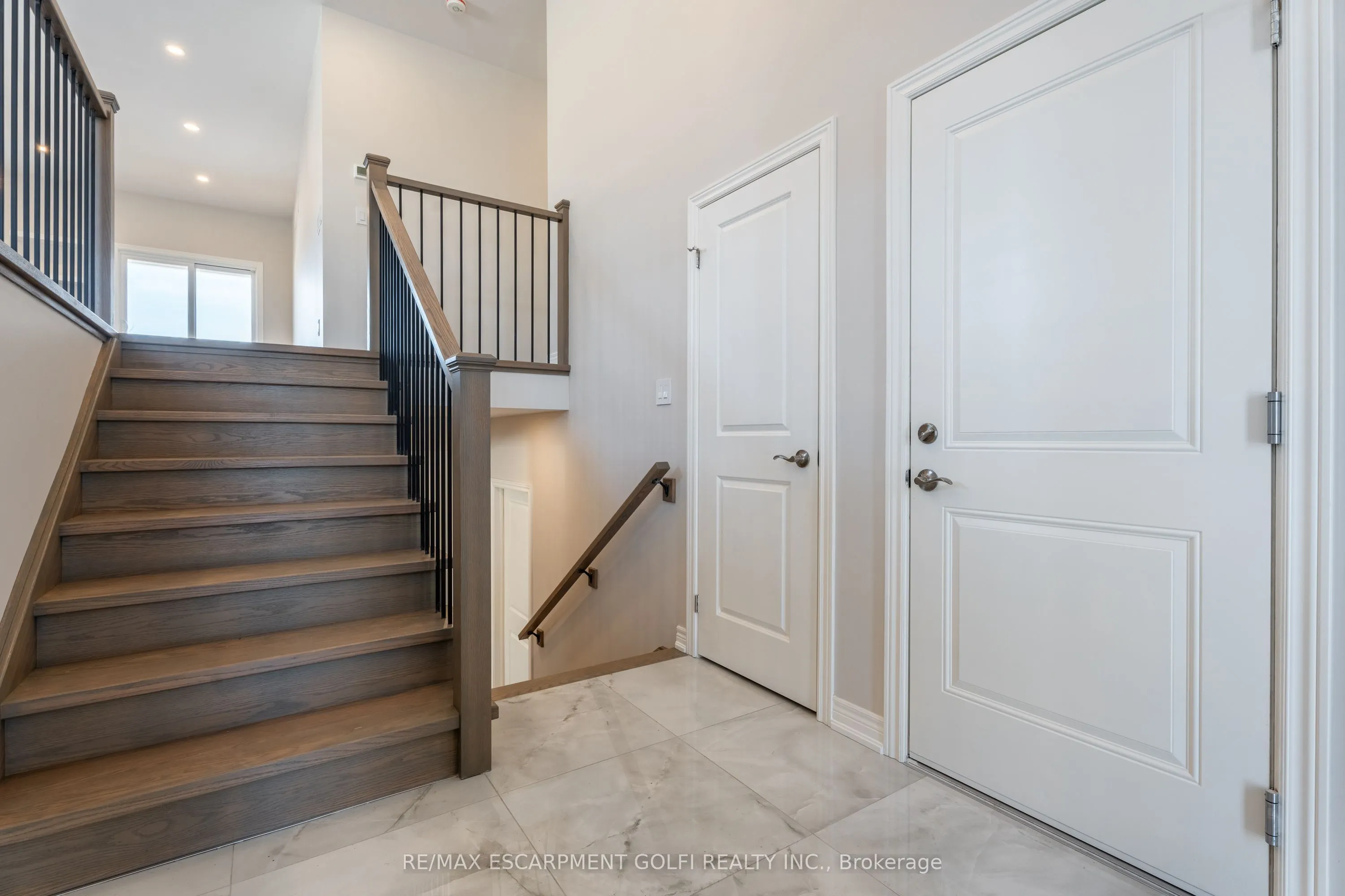 735 Dominion Road