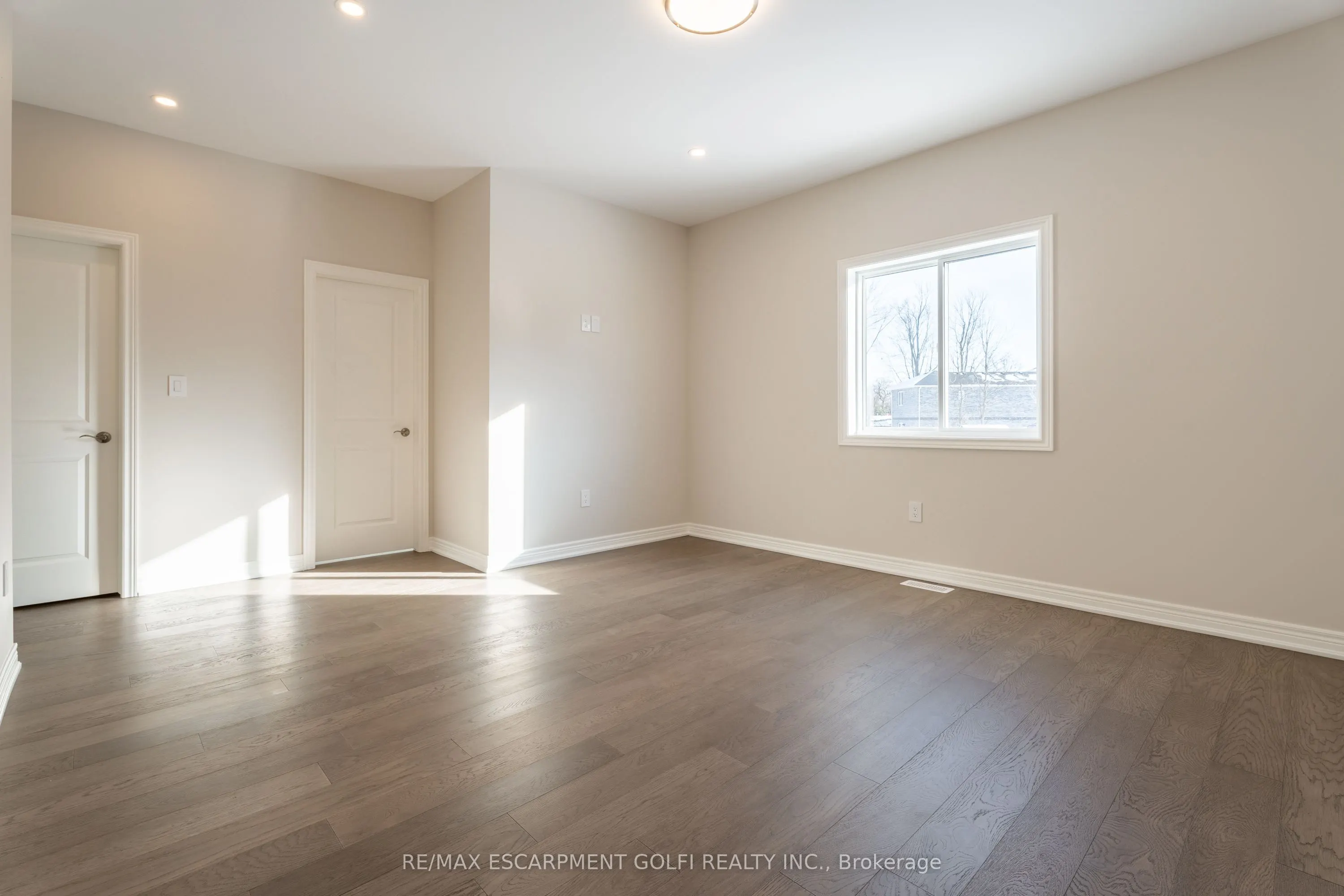 735 Dominion Road