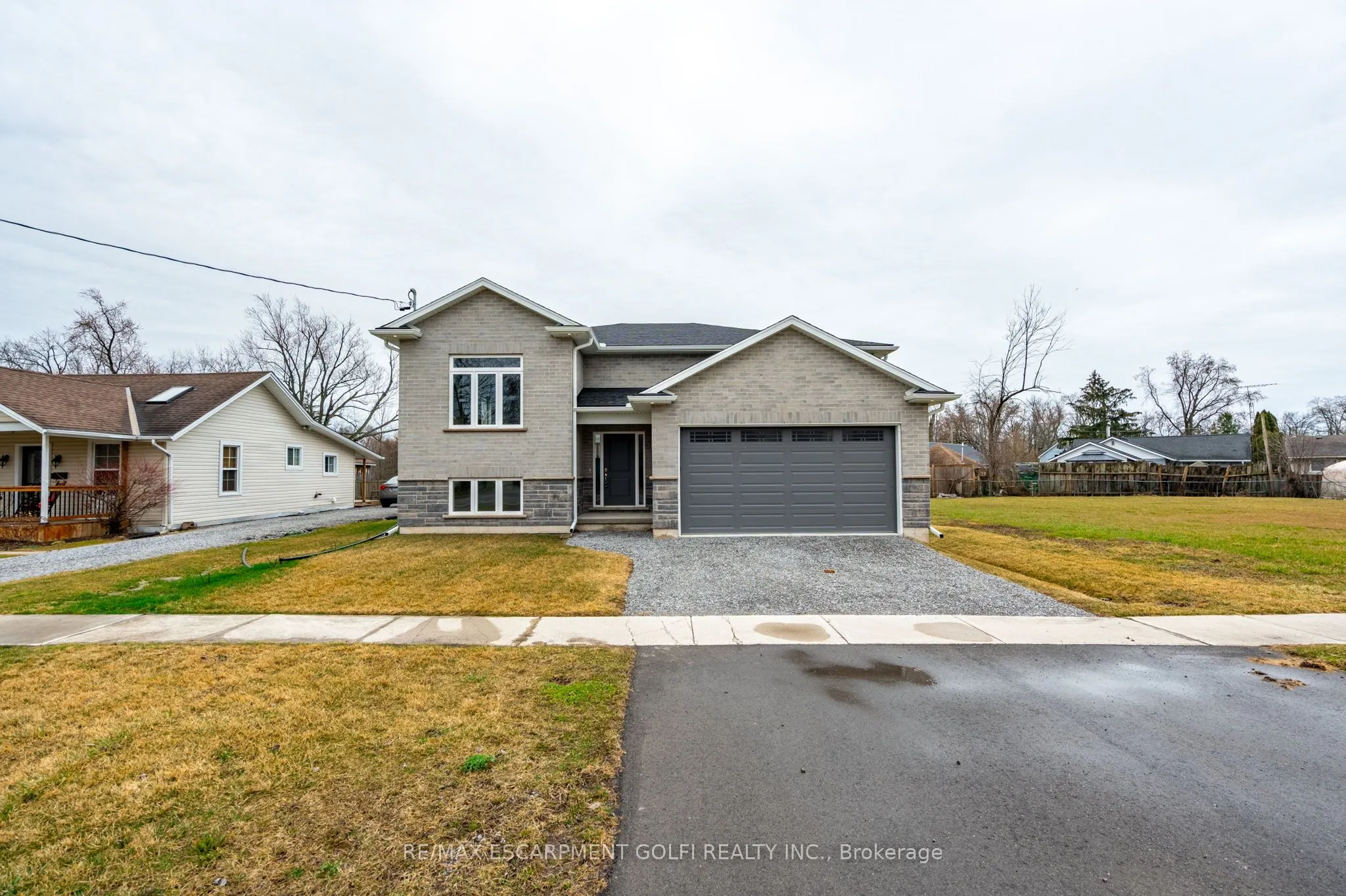 735 Dominion Road