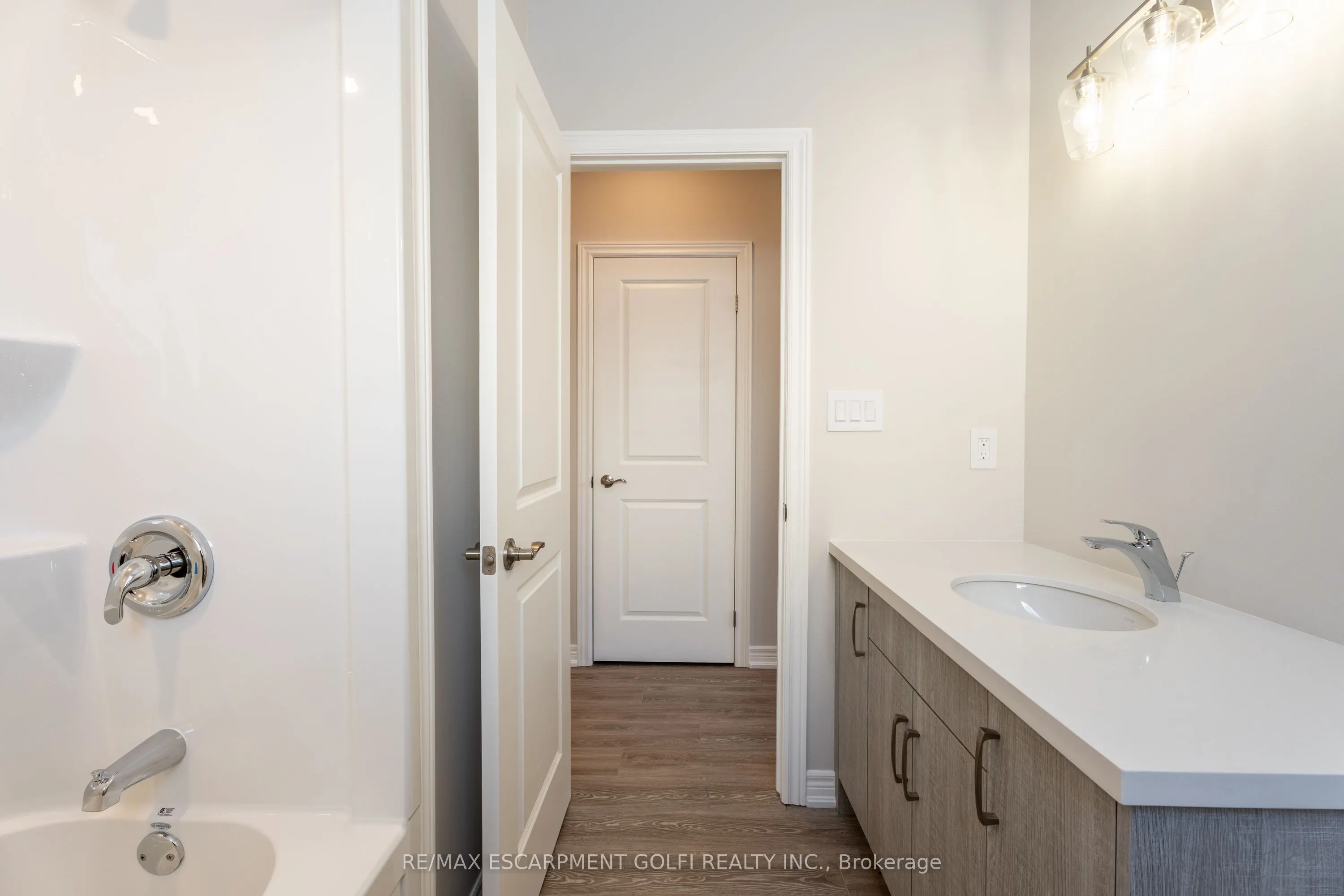 735 Dominion Road