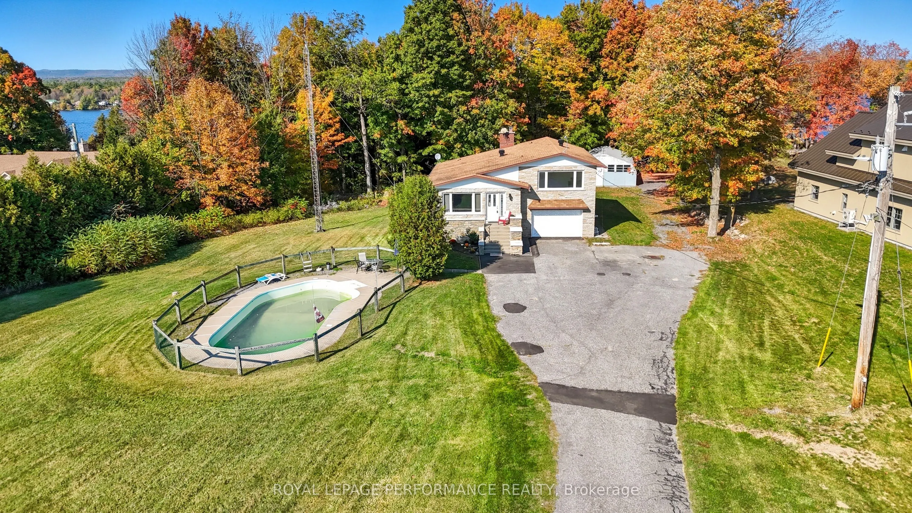 2505 Front Road