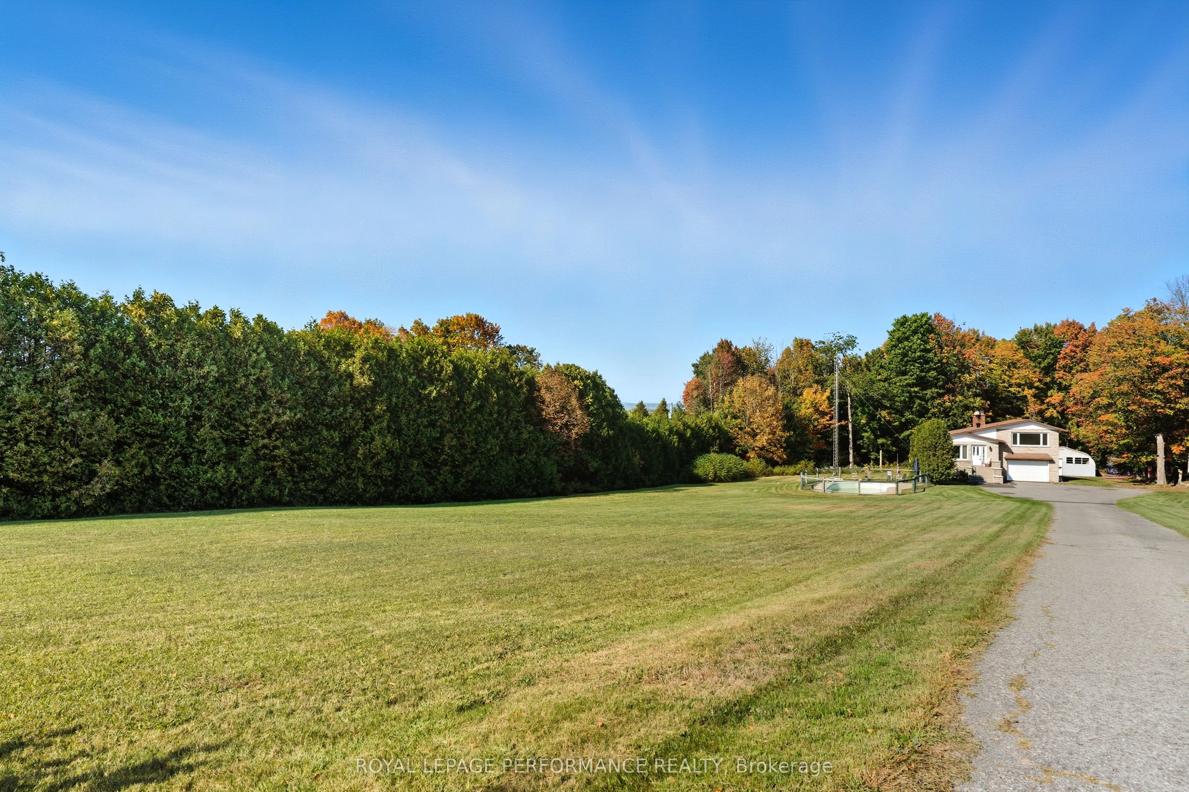 2505 Front Road