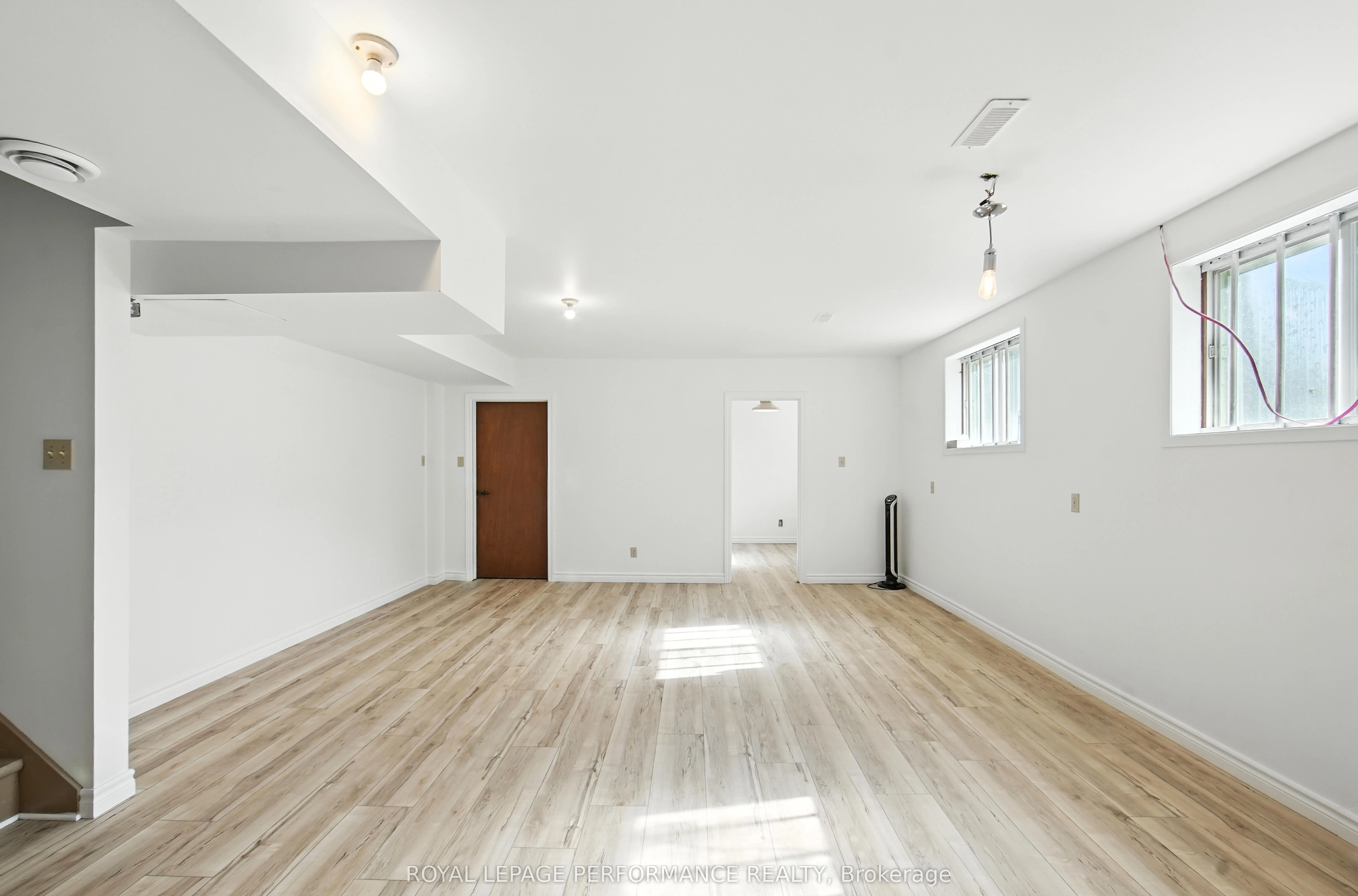 2505 Front Road