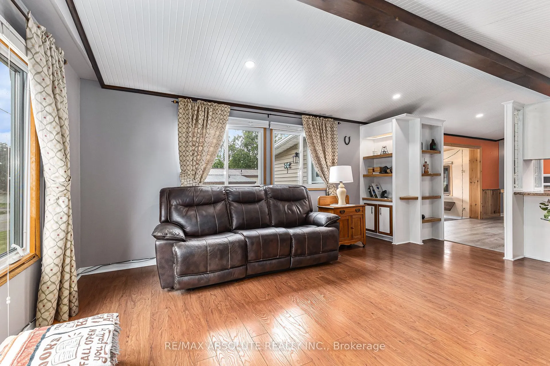 35 Woodside Lane