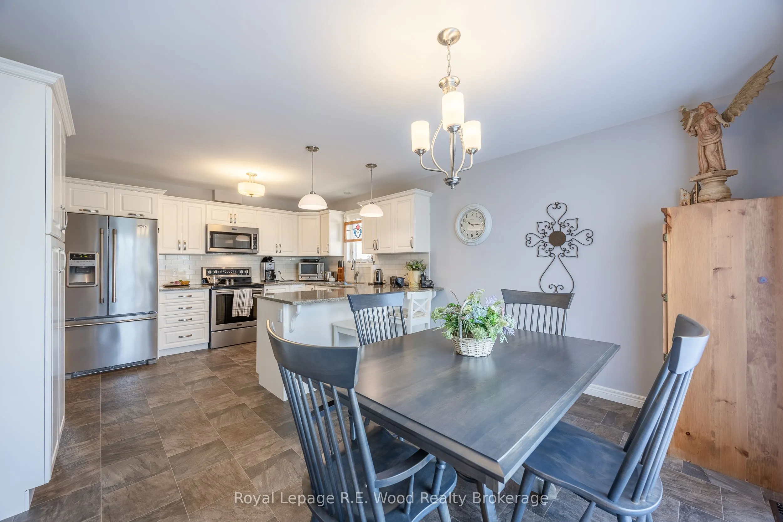 32 Esseltine Drive