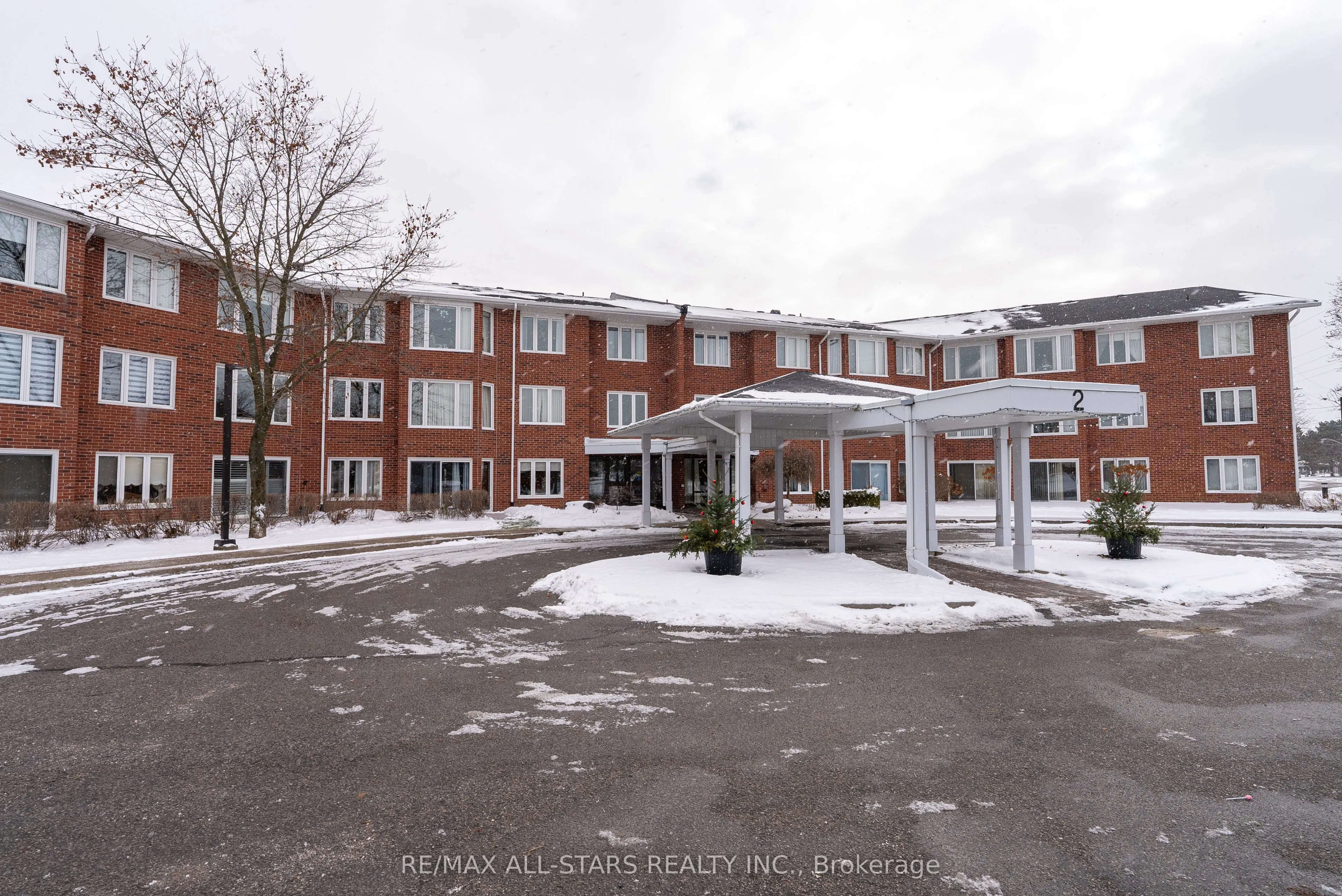 2 Heritage Way, #208