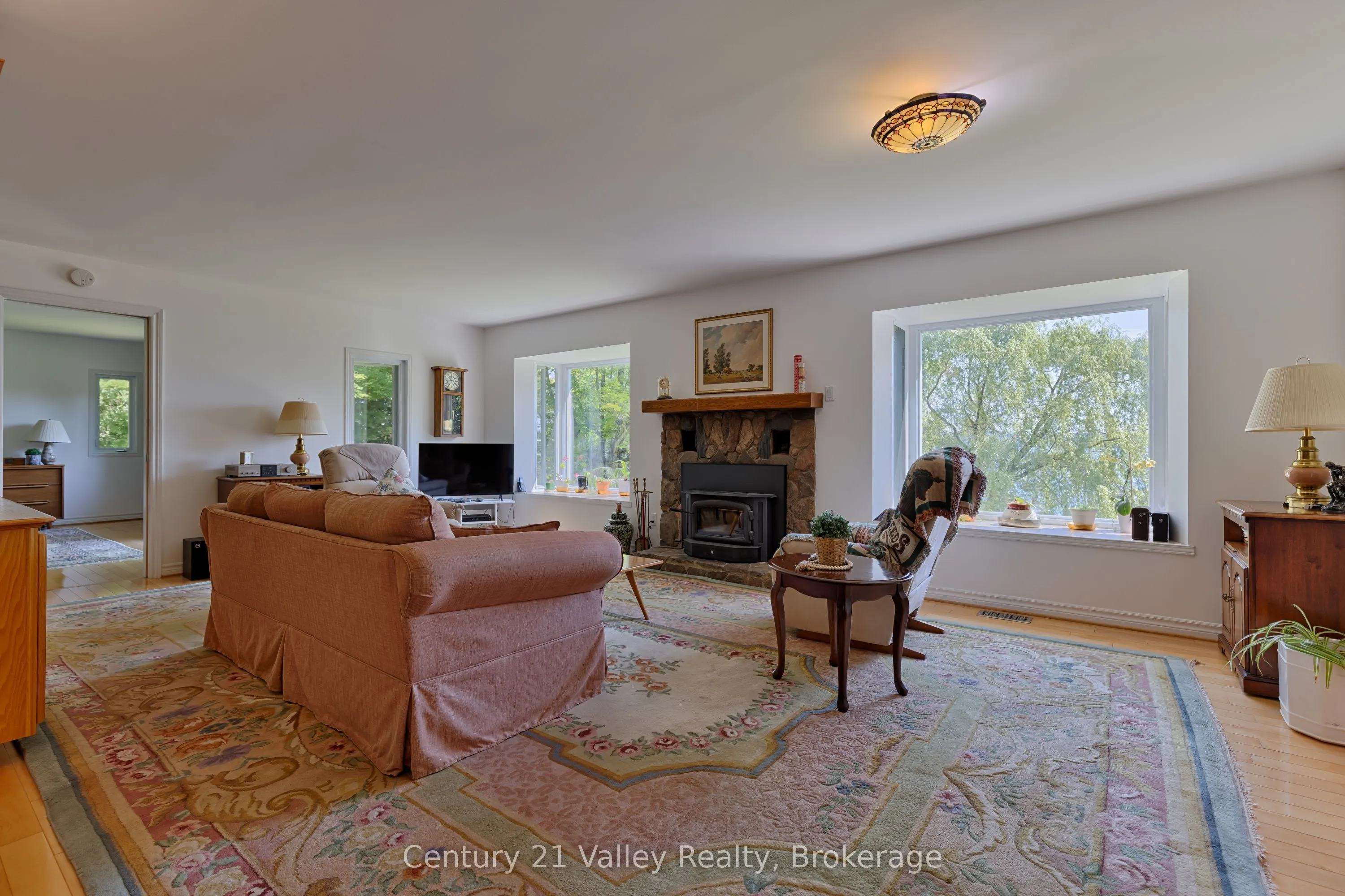 187 Mulberry Lane