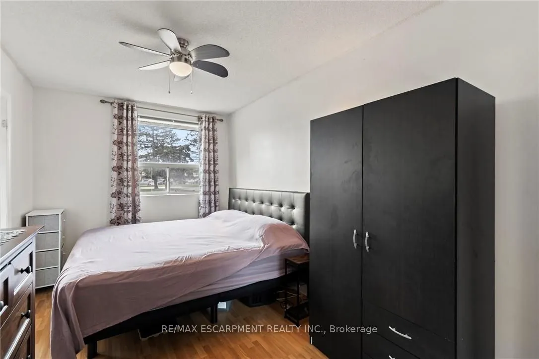 851 Queenston Road, #105
