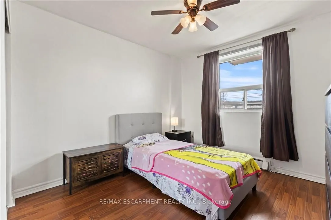 851 Queenston Road, #105