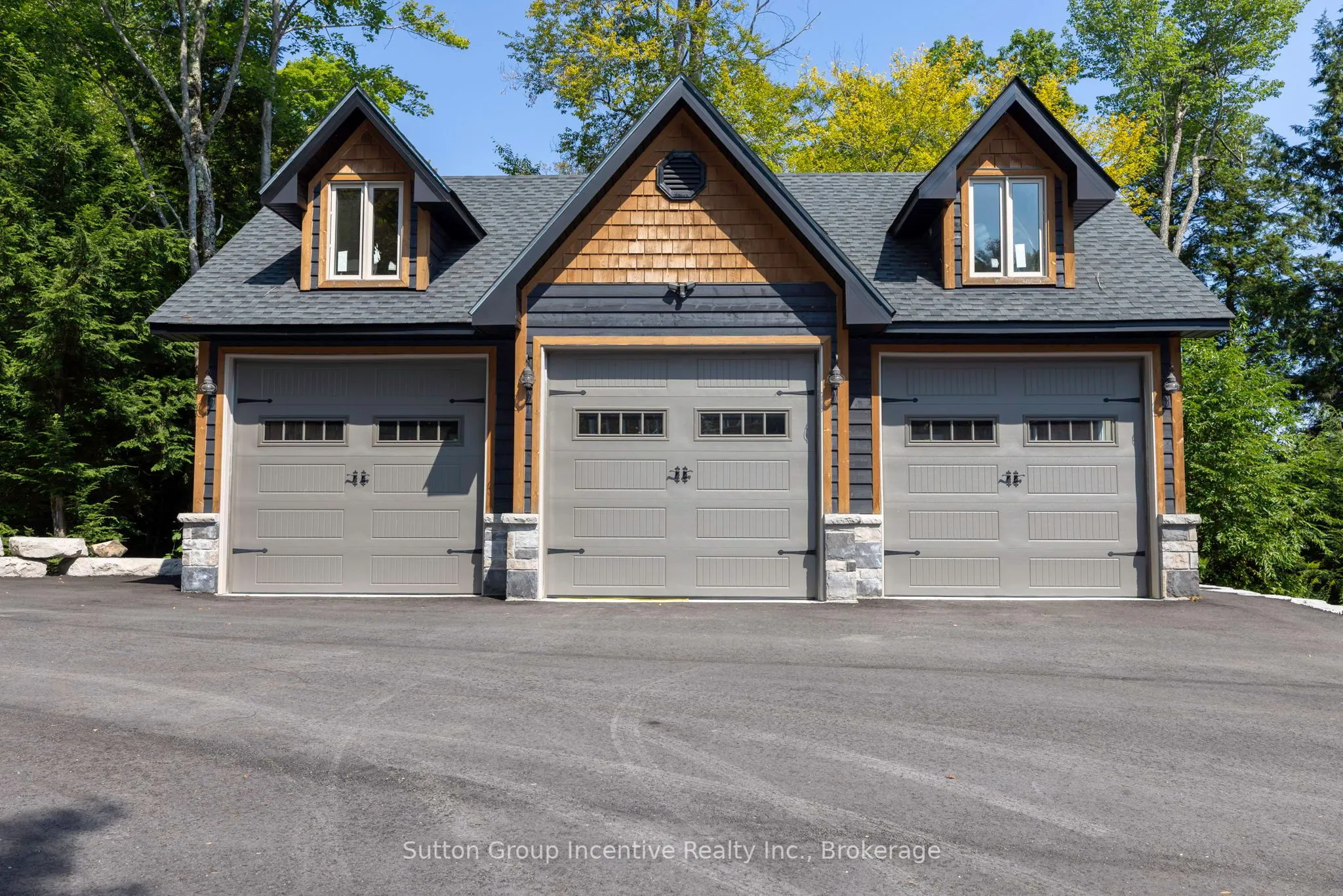 15 Gordon Point Lane