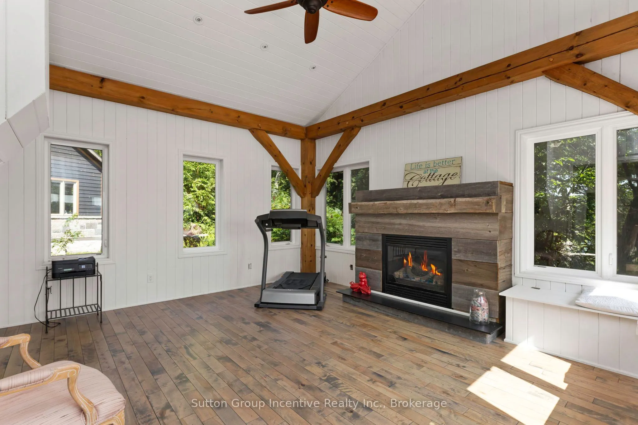 15 Gordon Point Lane