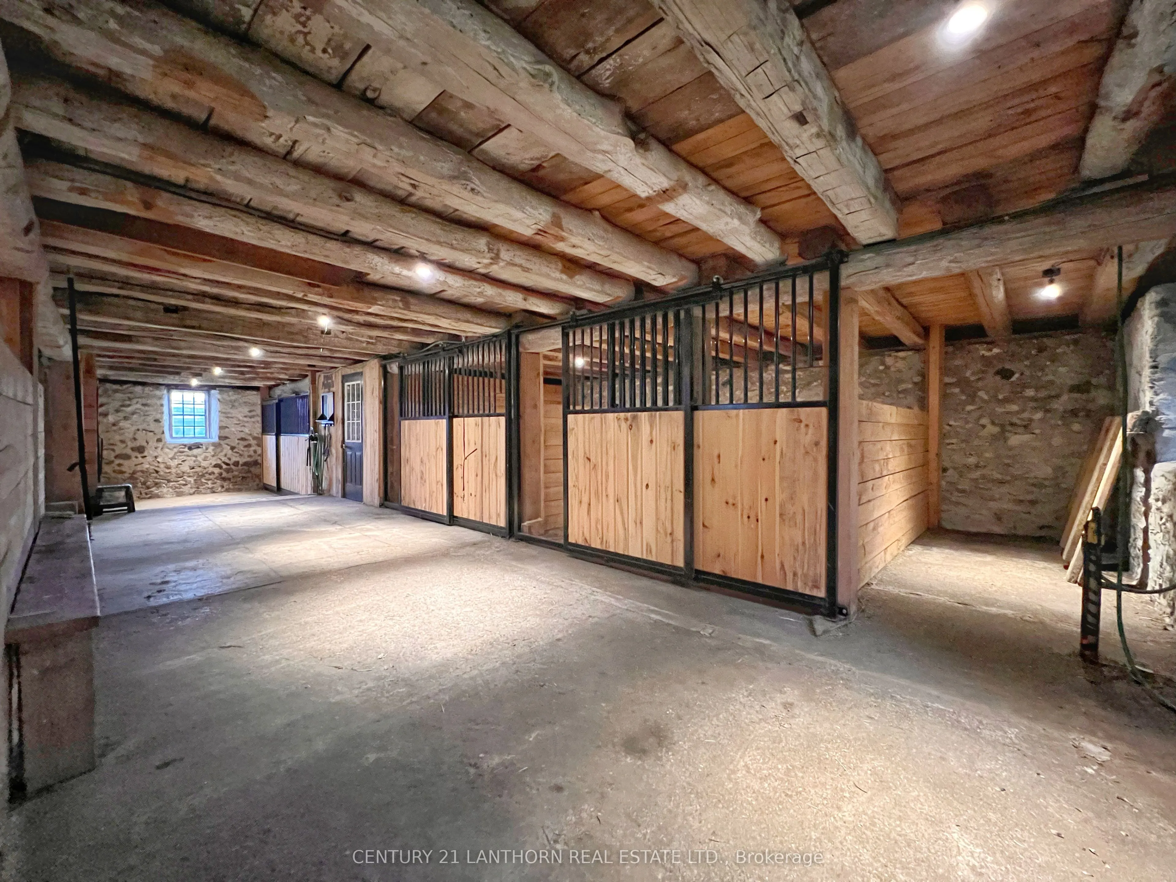 439 Oak Lake Road