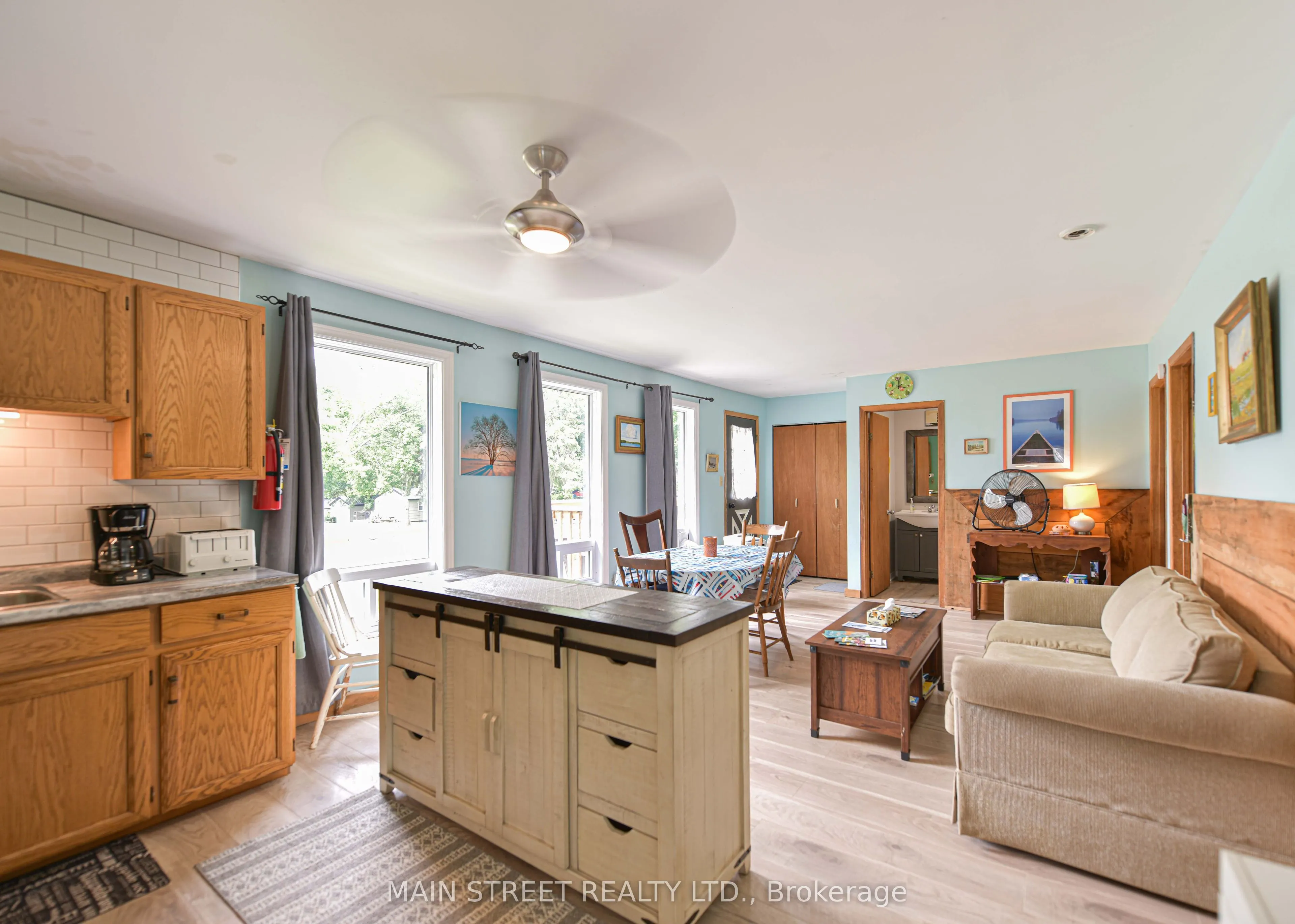 230 Lake Dalrymple Road #20