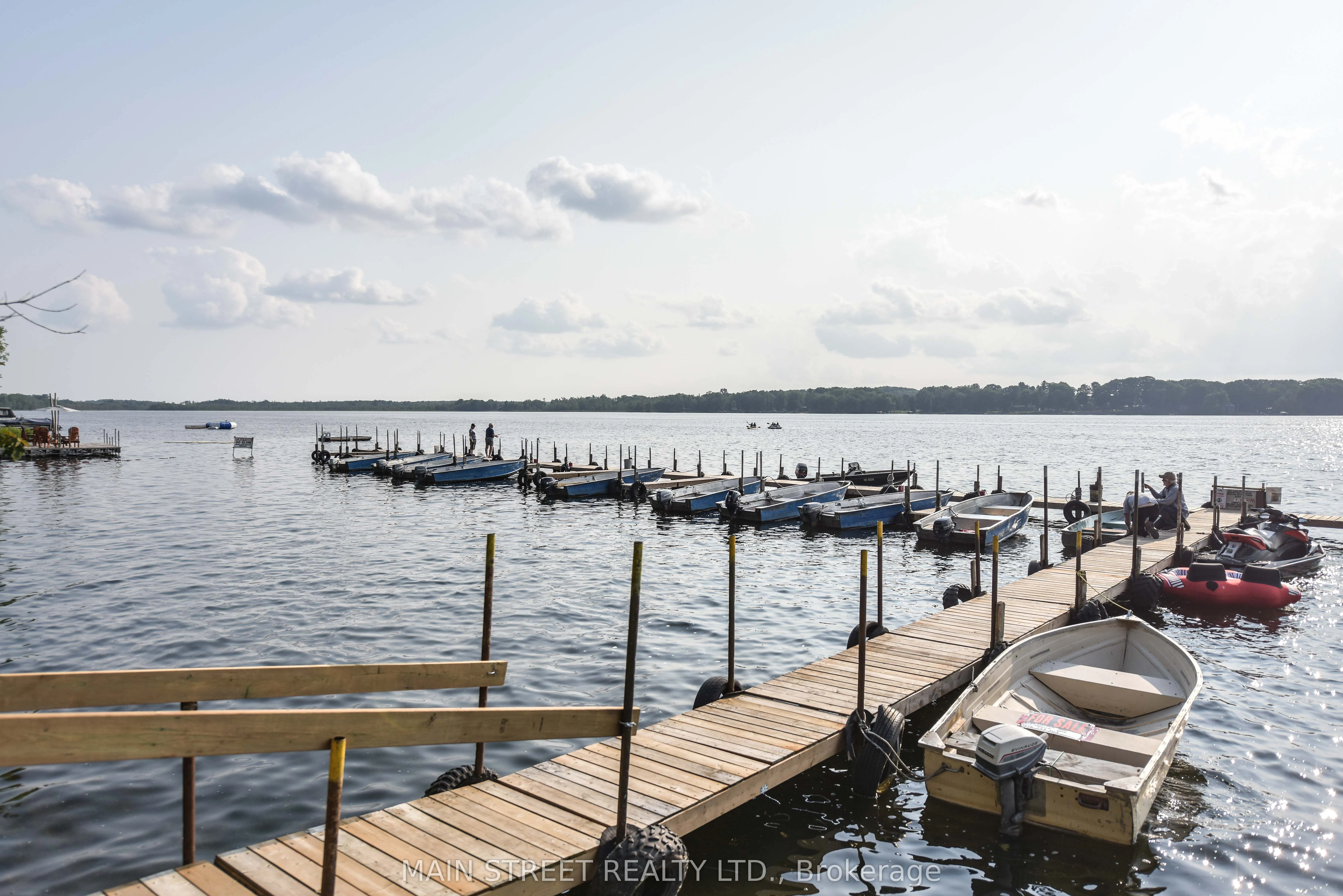 230 Lake Dalrymple Road #20