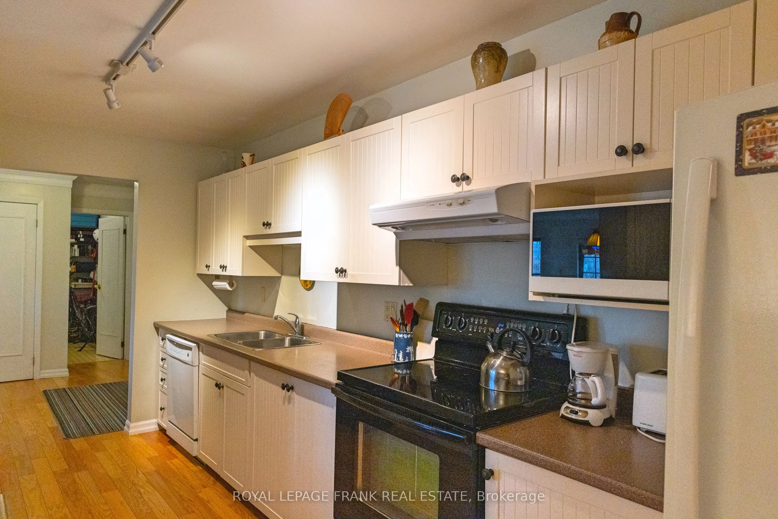 21 Paddock Wood, #1