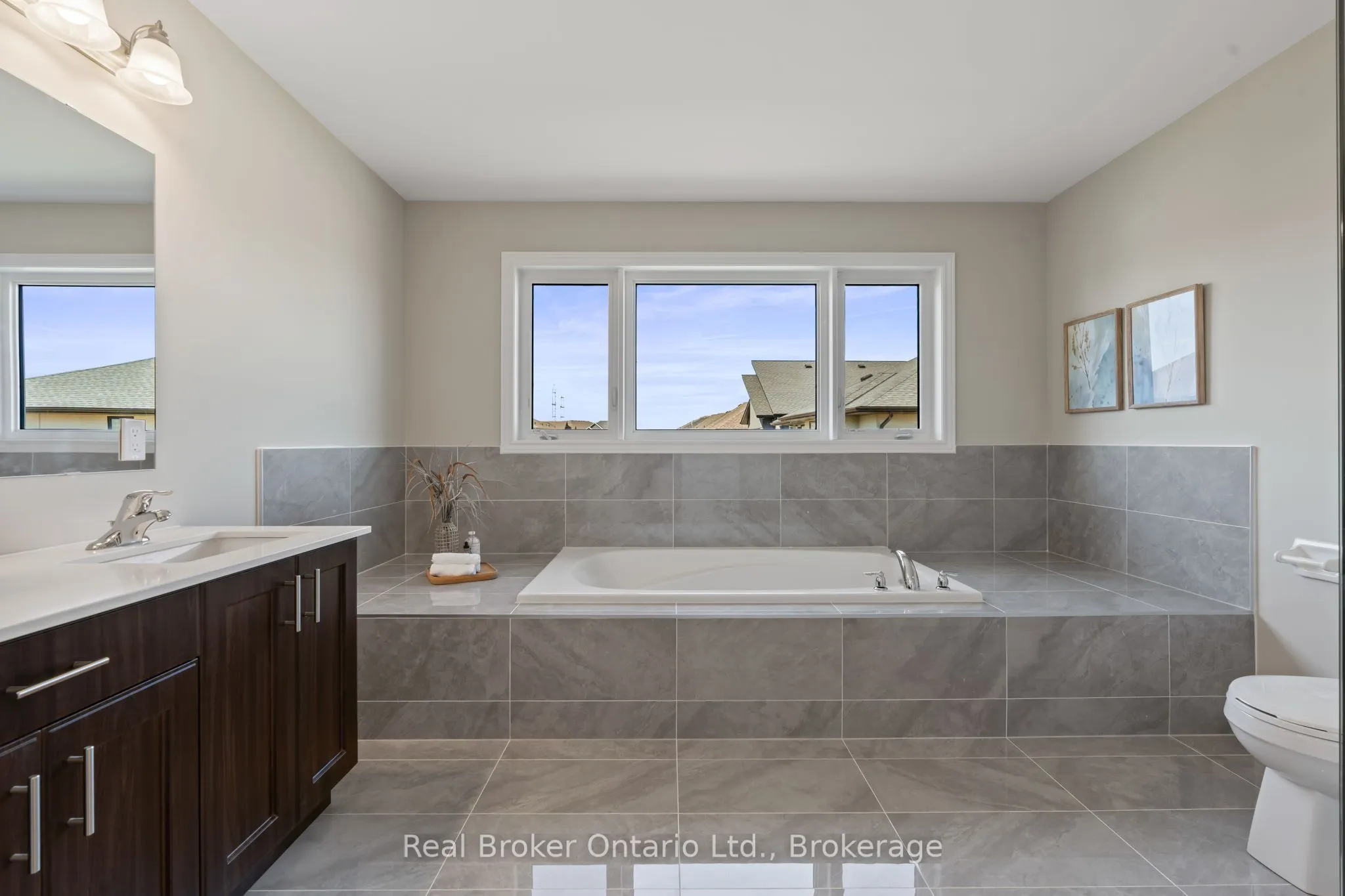15 Venture Way
