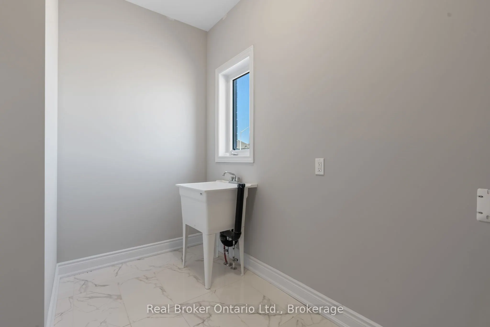 15 Venture Way