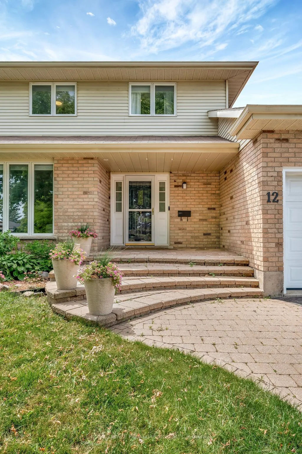 12 Hastings Drive