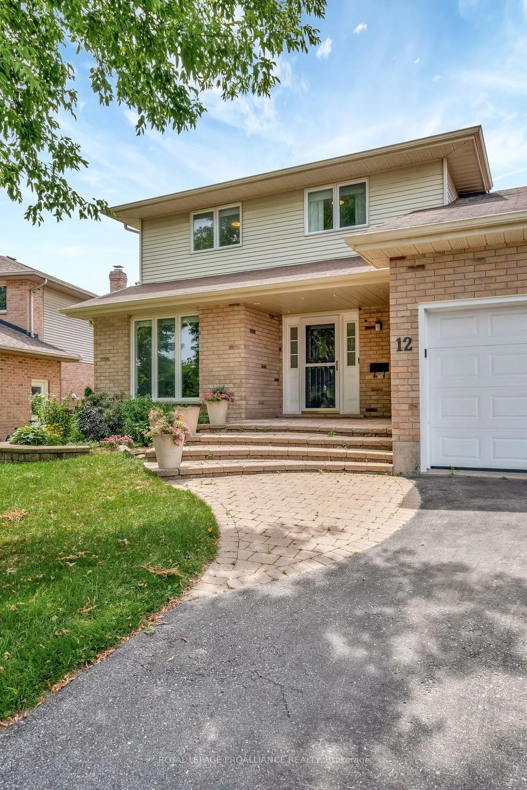 12 Hastings Drive