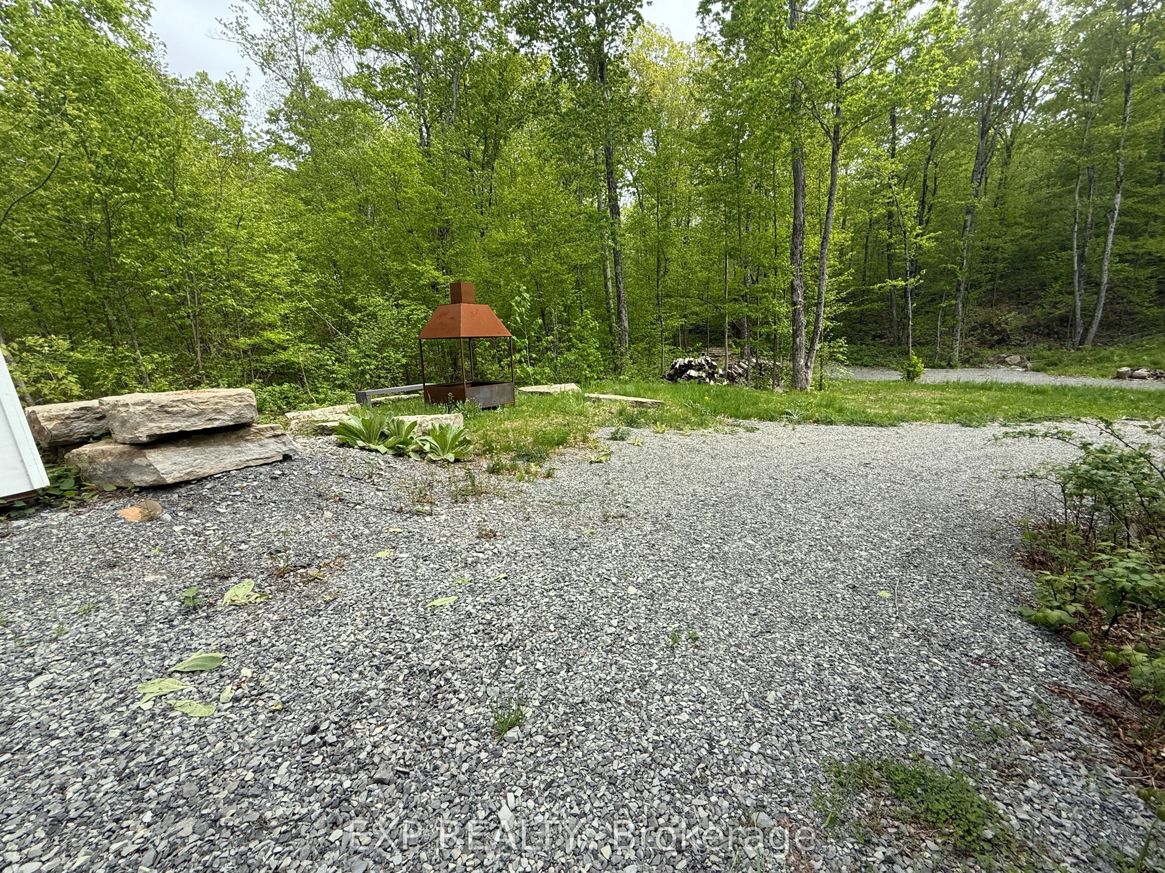 1077 POLAR BEAR Lane