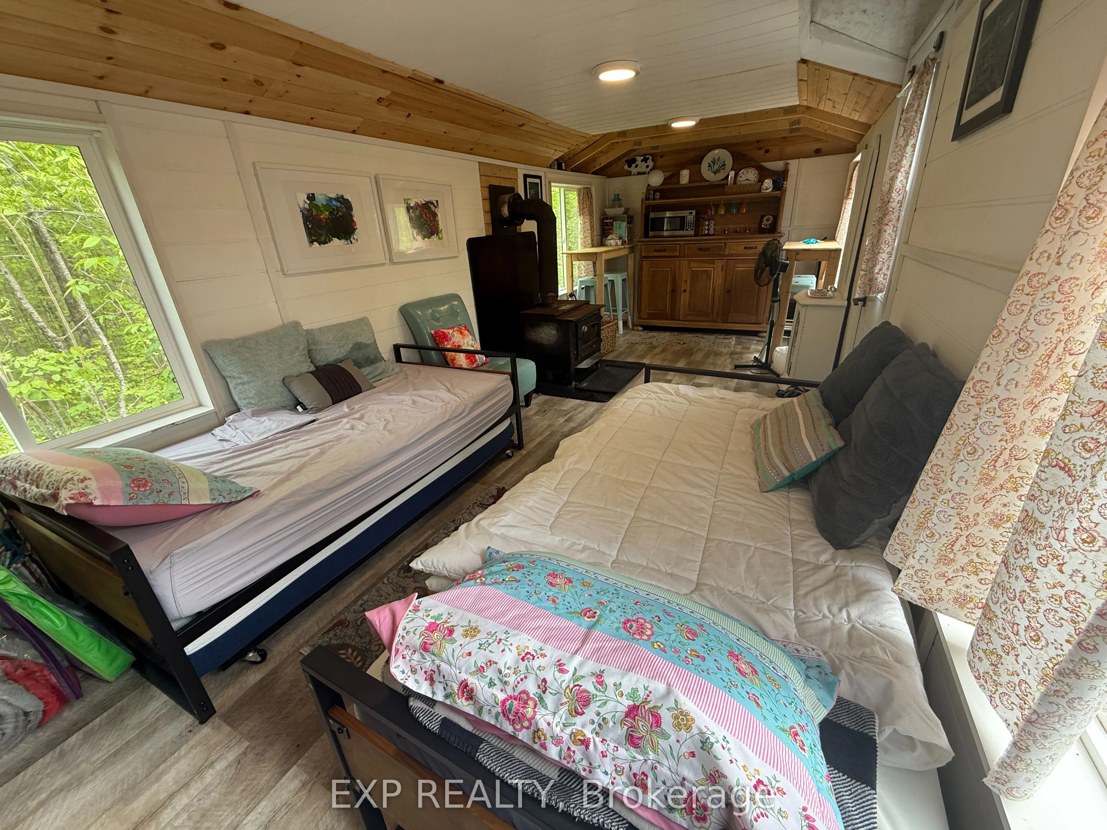 1077 POLAR BEAR Lane