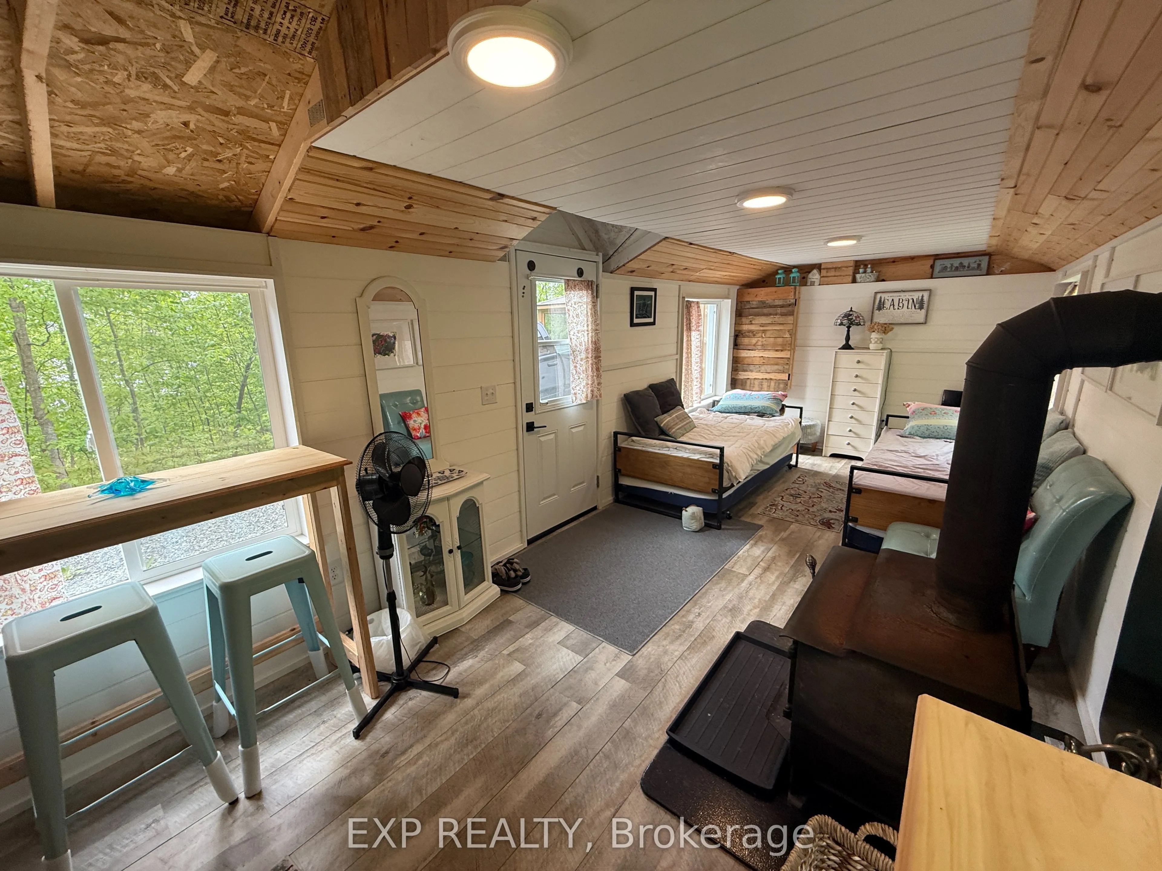1077 POLAR BEAR Lane