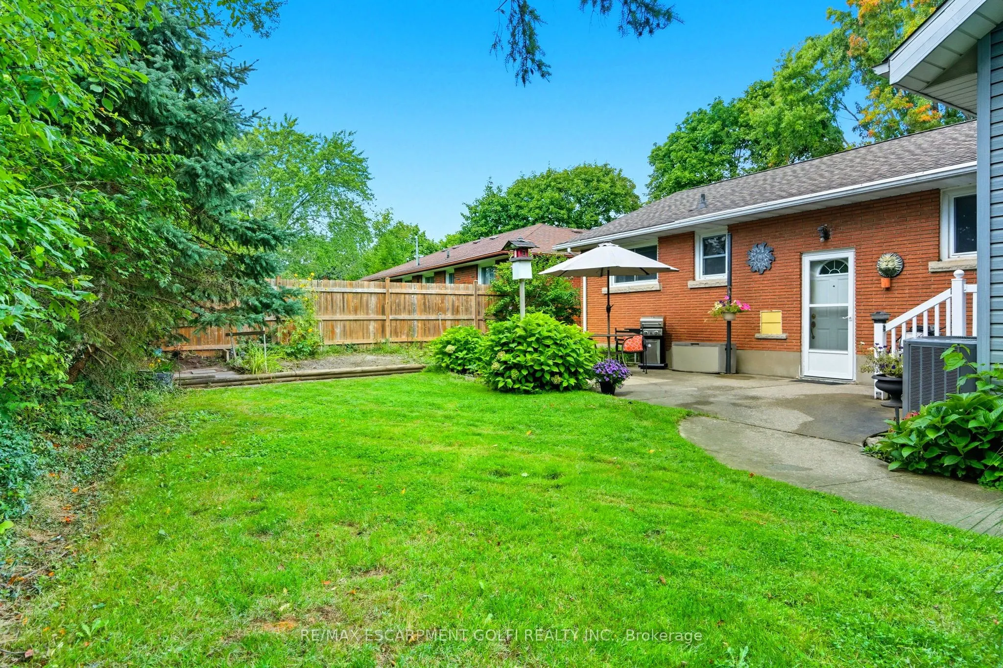 16 Glendale Drive
