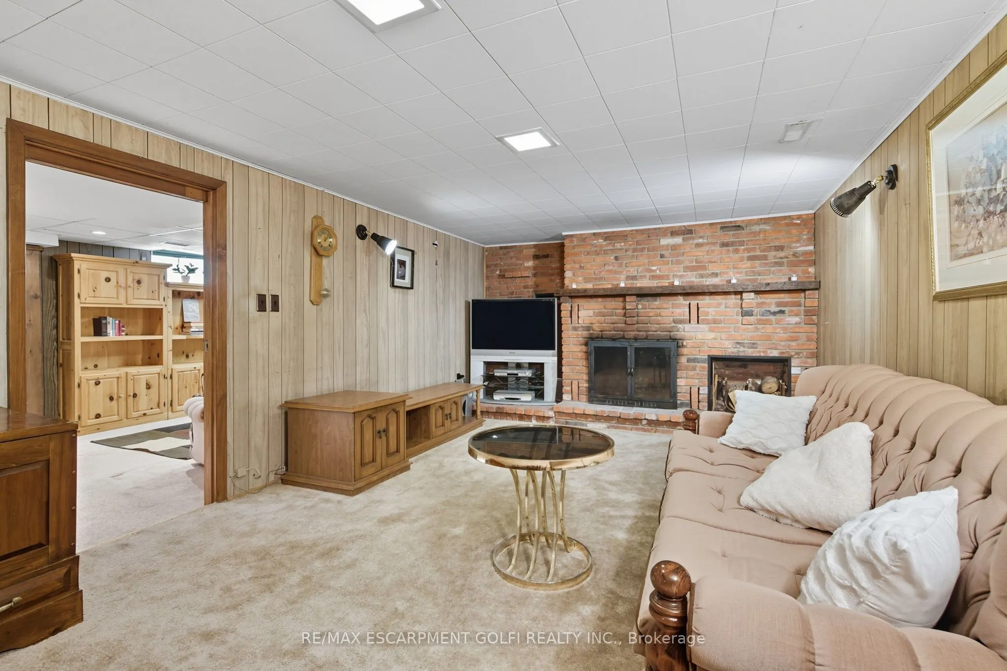 16 Glendale Drive