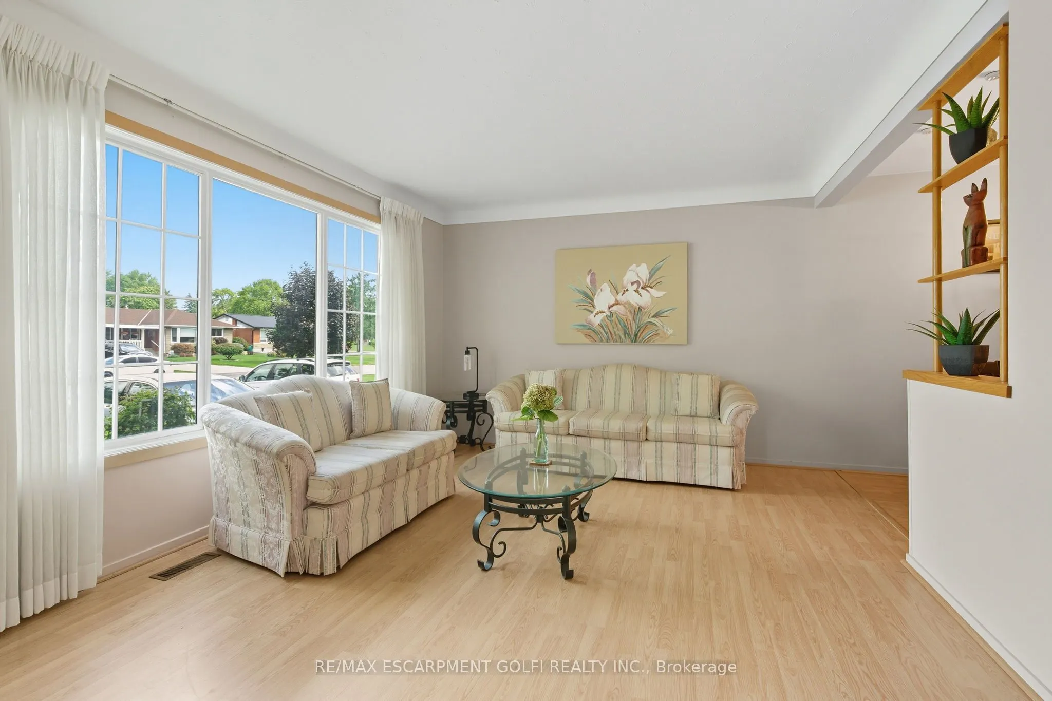 16 Glendale Drive