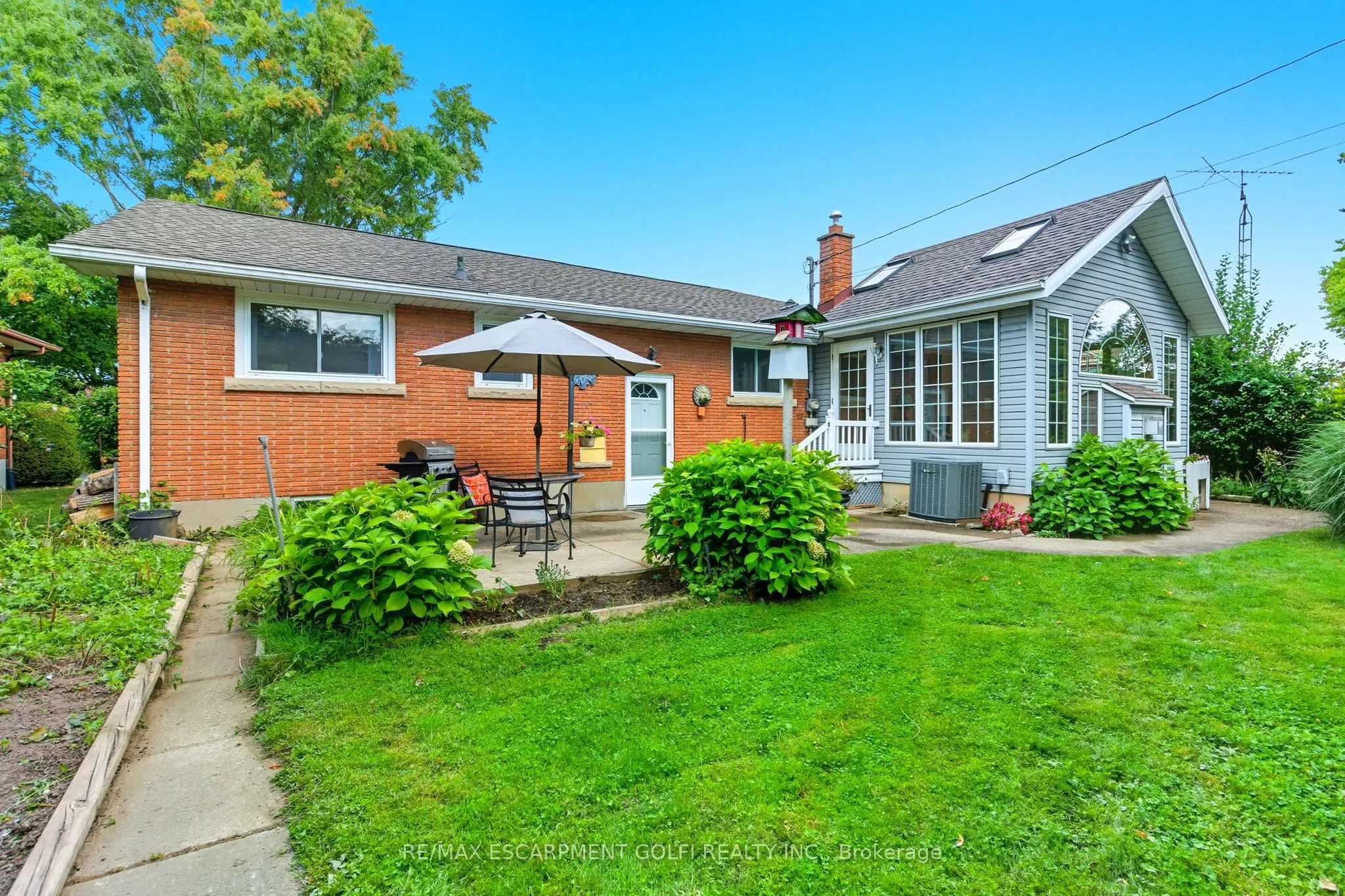 16 Glendale Drive