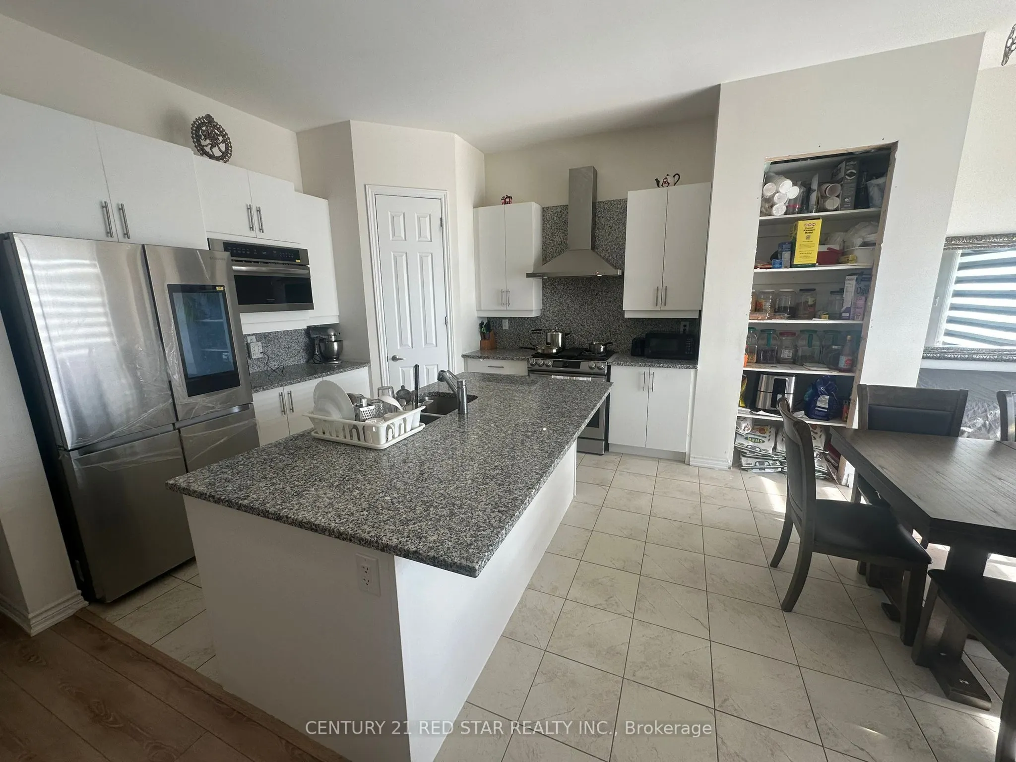 781 Gilmour Crescent